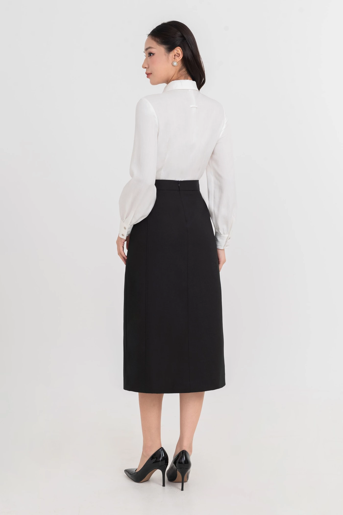 Áo sơ mi Tuytsi dáng ngắn