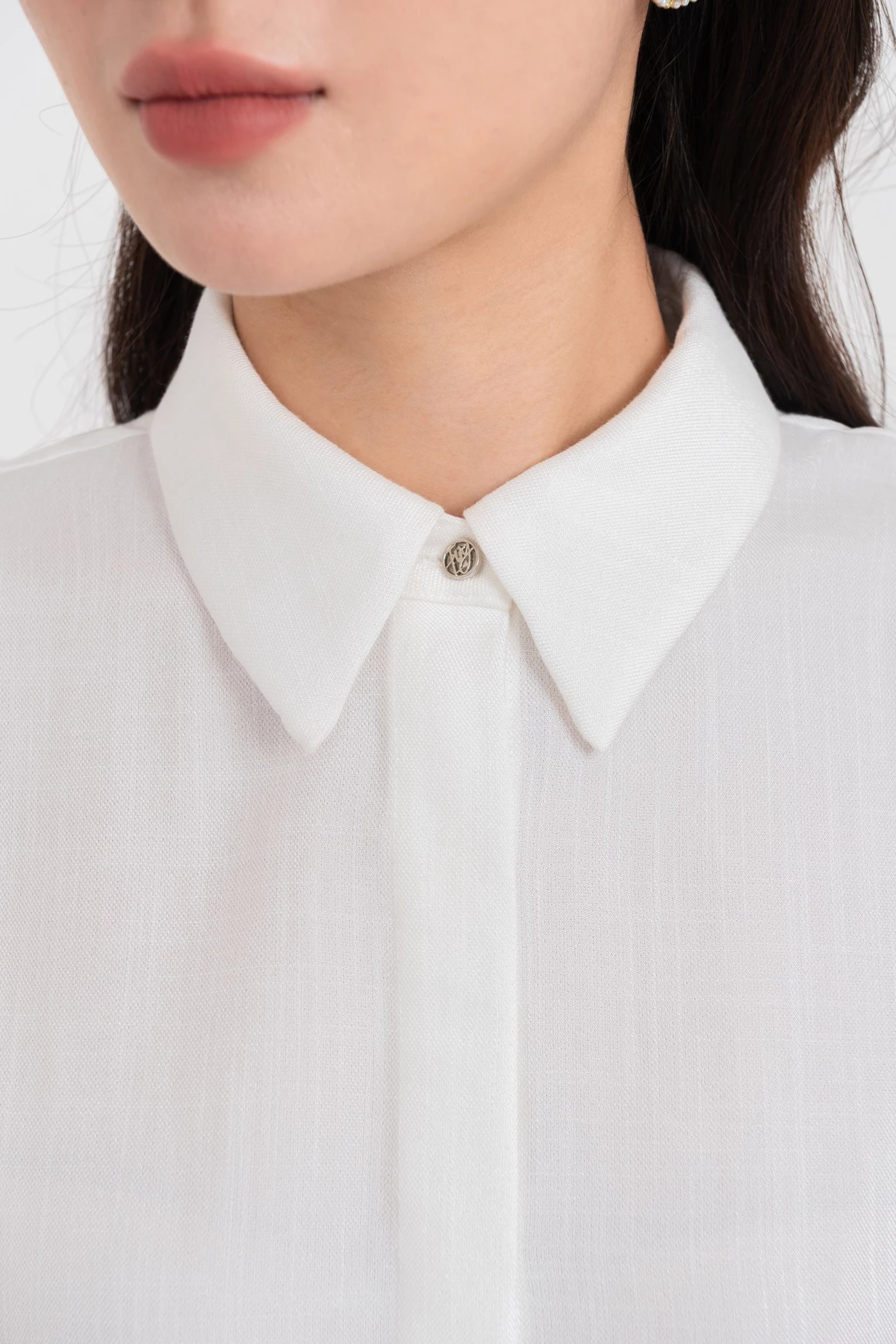 Áo sơ mi Tuytsi dáng ngắn