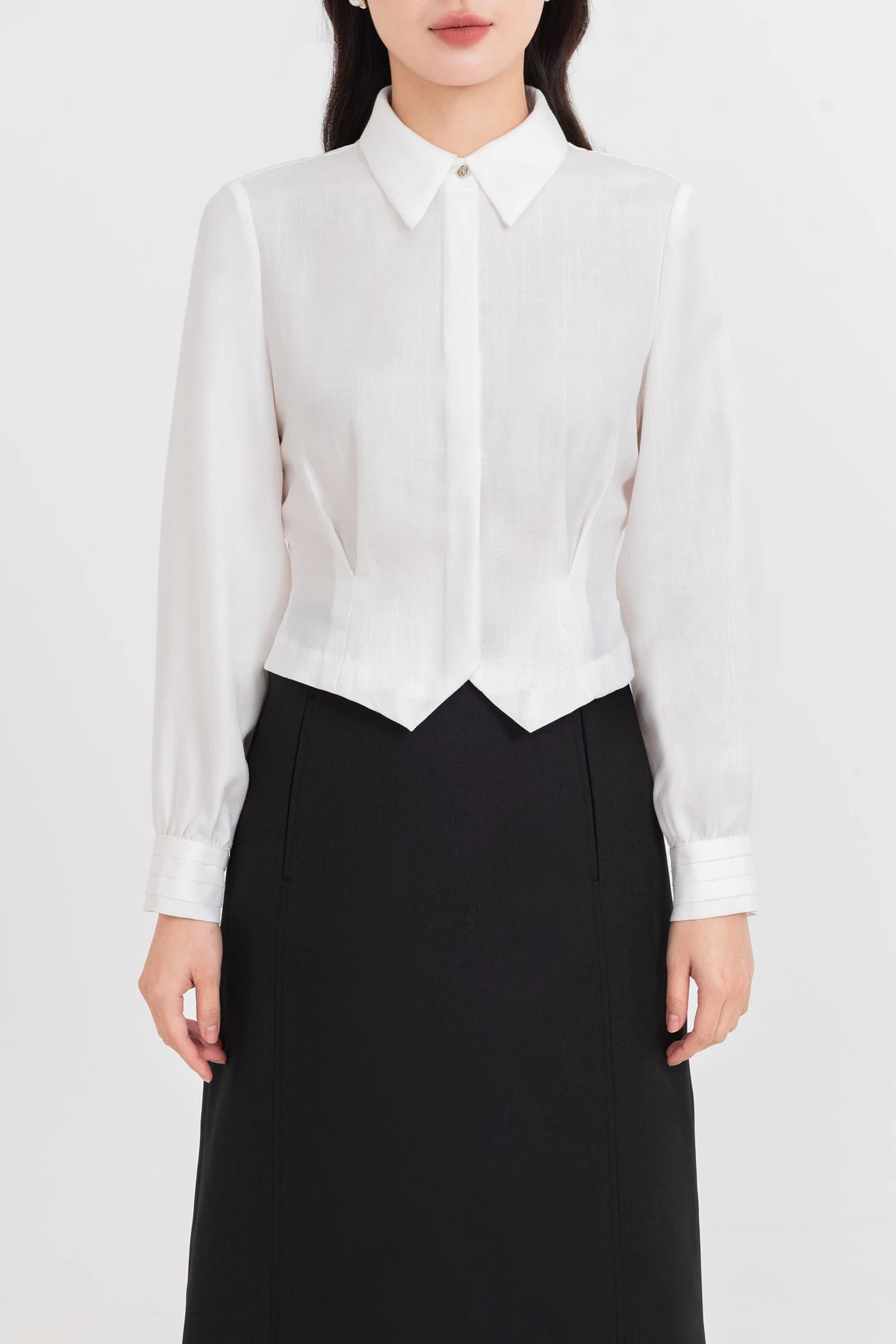 Áo sơ mi Tuytsi dáng ngắn