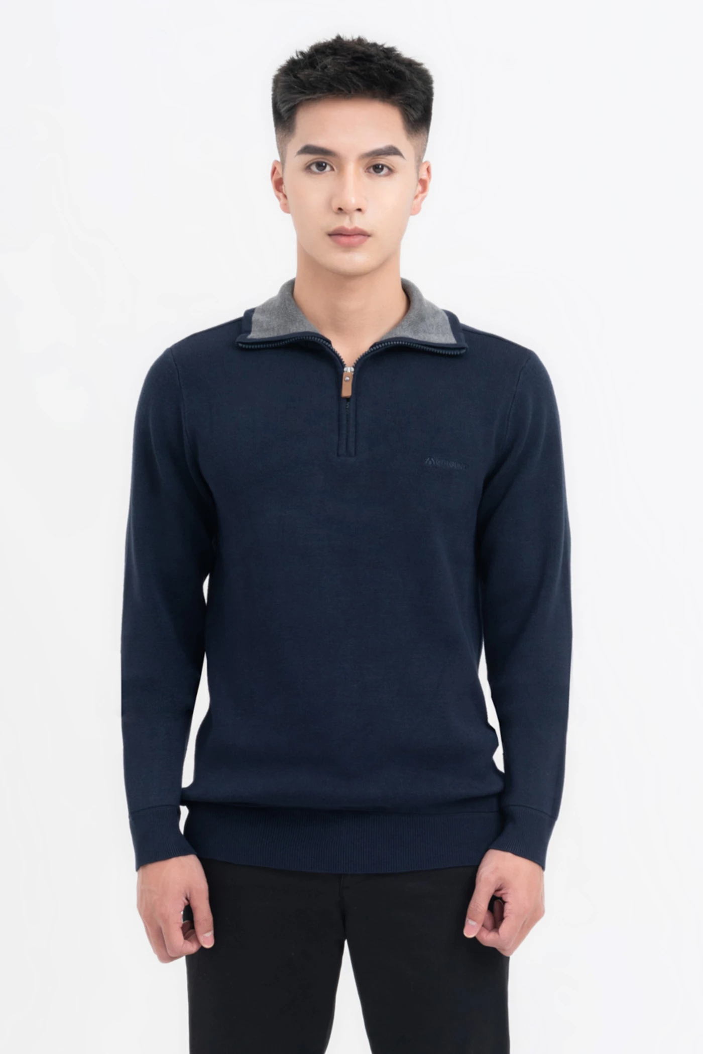 Áo len cổ cao kéo khóa