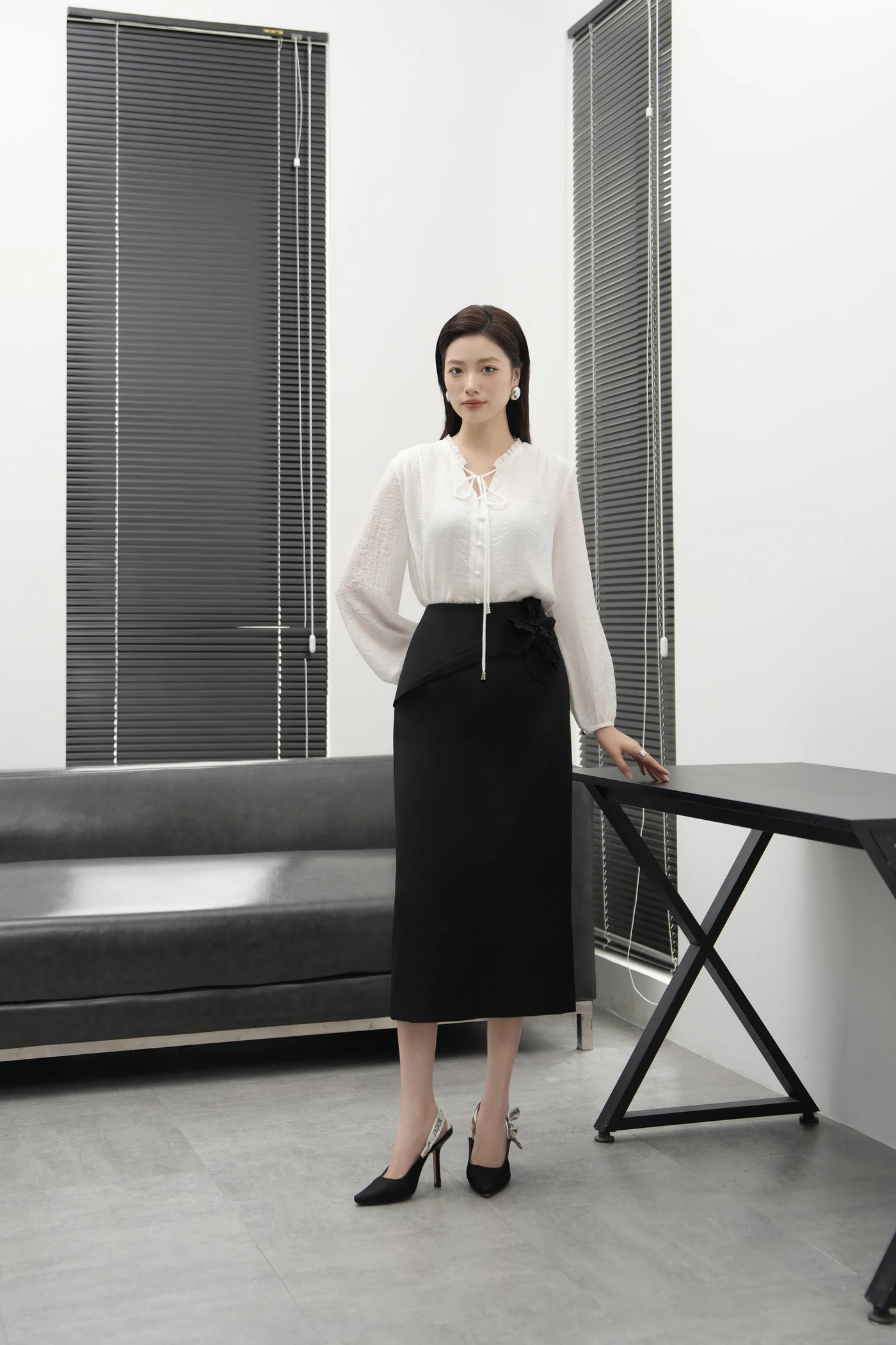 Chân váy bút chì Elegant Bloom