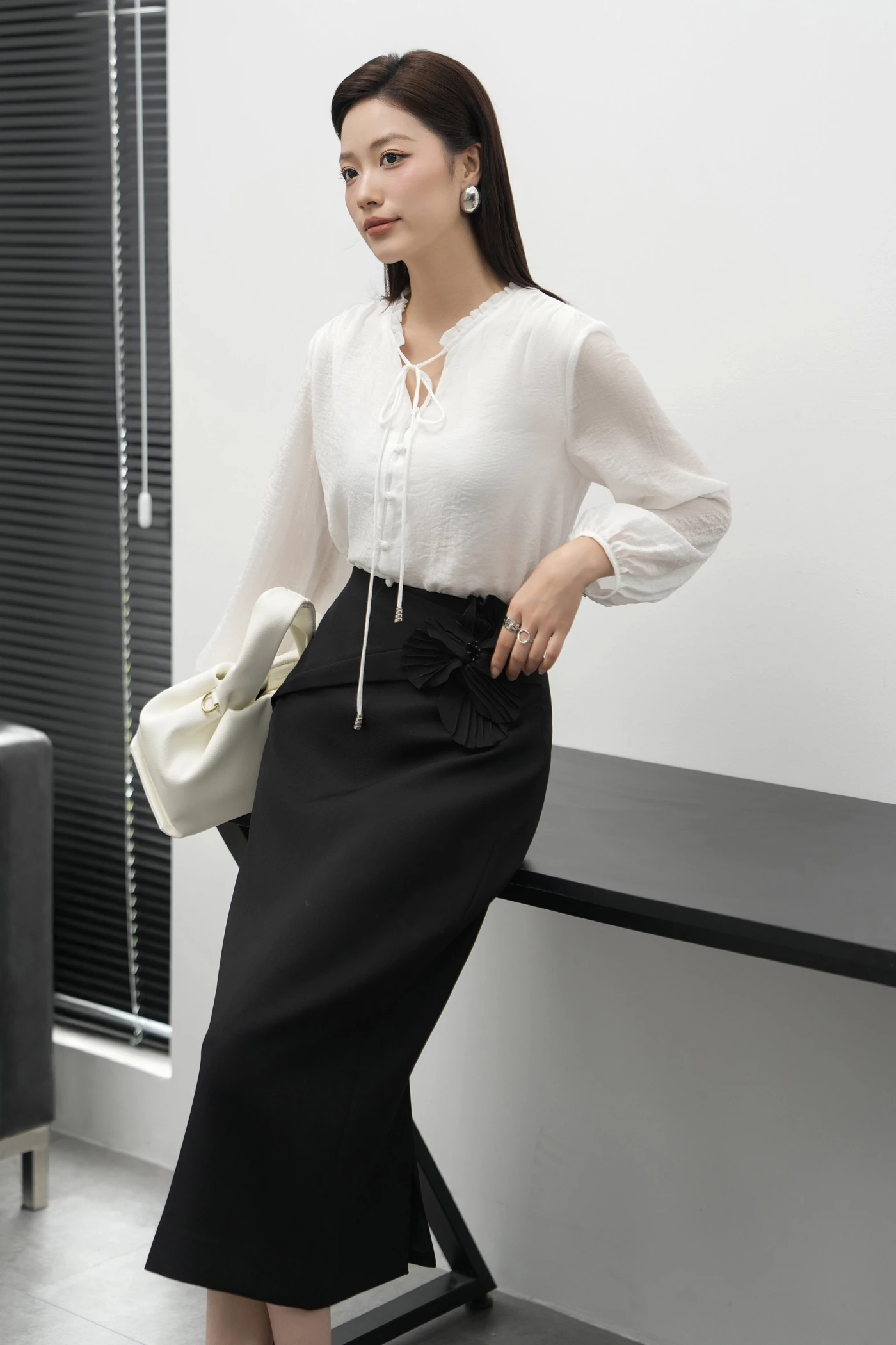 Chân váy bút chì Elegant Bloom