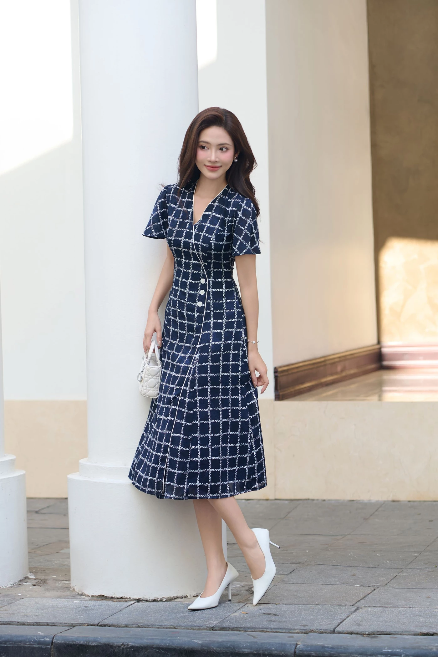 Đầm caro xòe Chic Flared