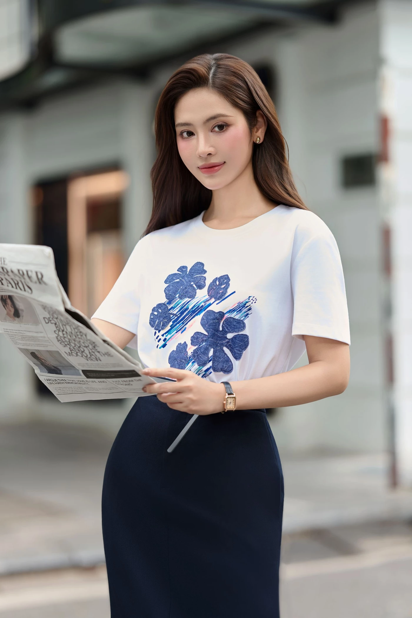 Floral Printed Tee – Áo thun họa tiết