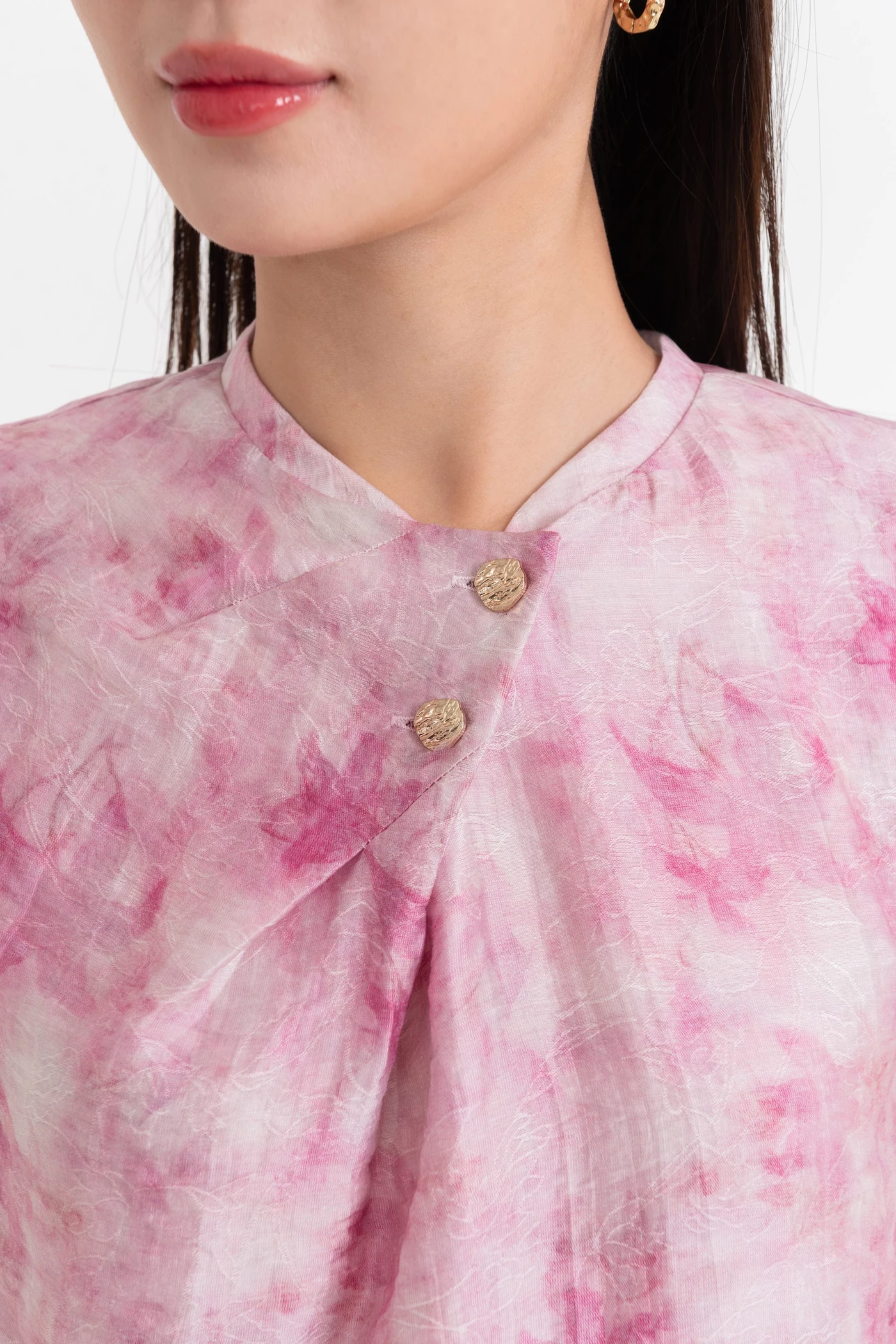 Áo sơ mi lụa Petal Blouse