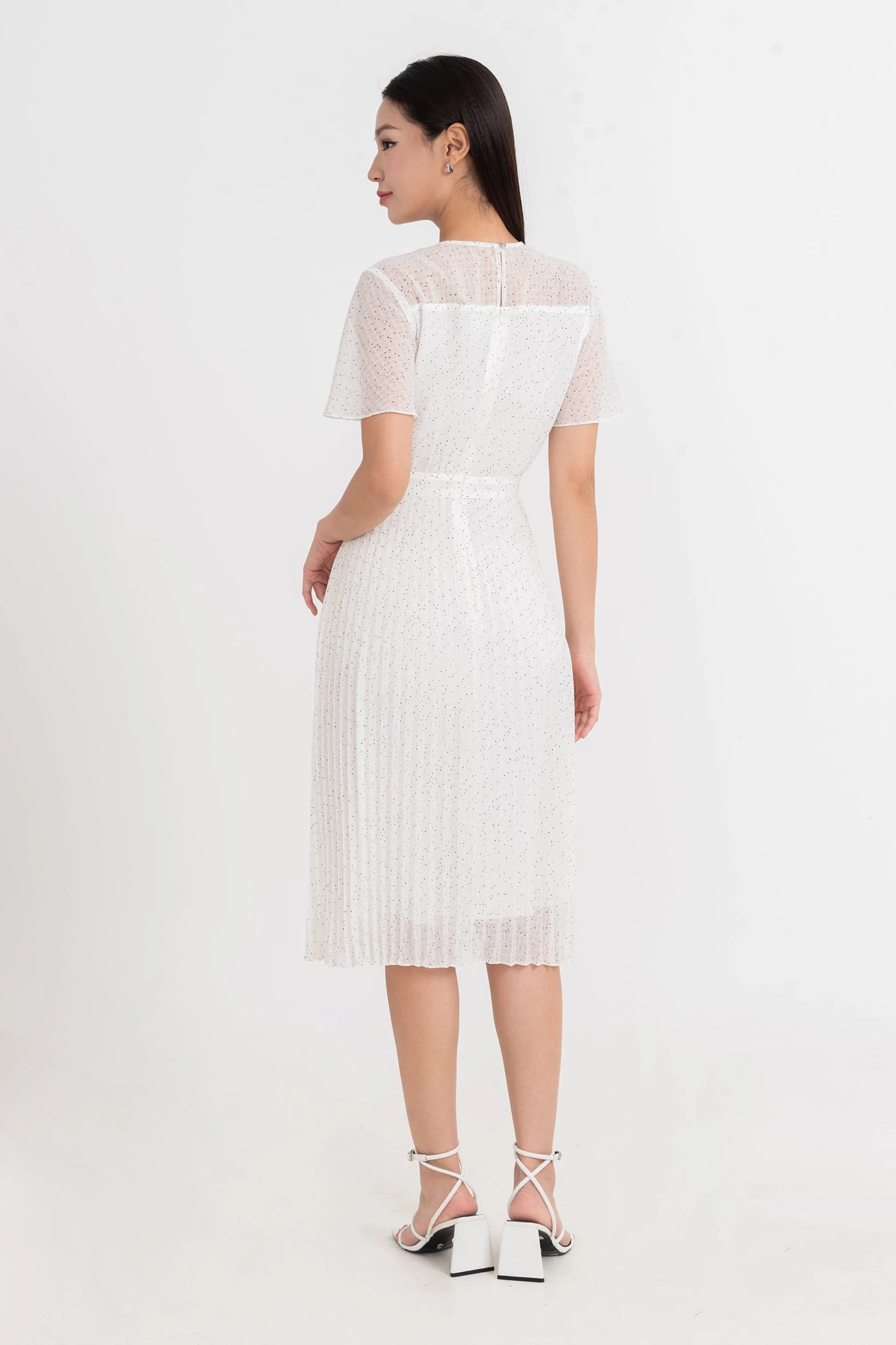 Đầm chấm bi Clara Pleated
