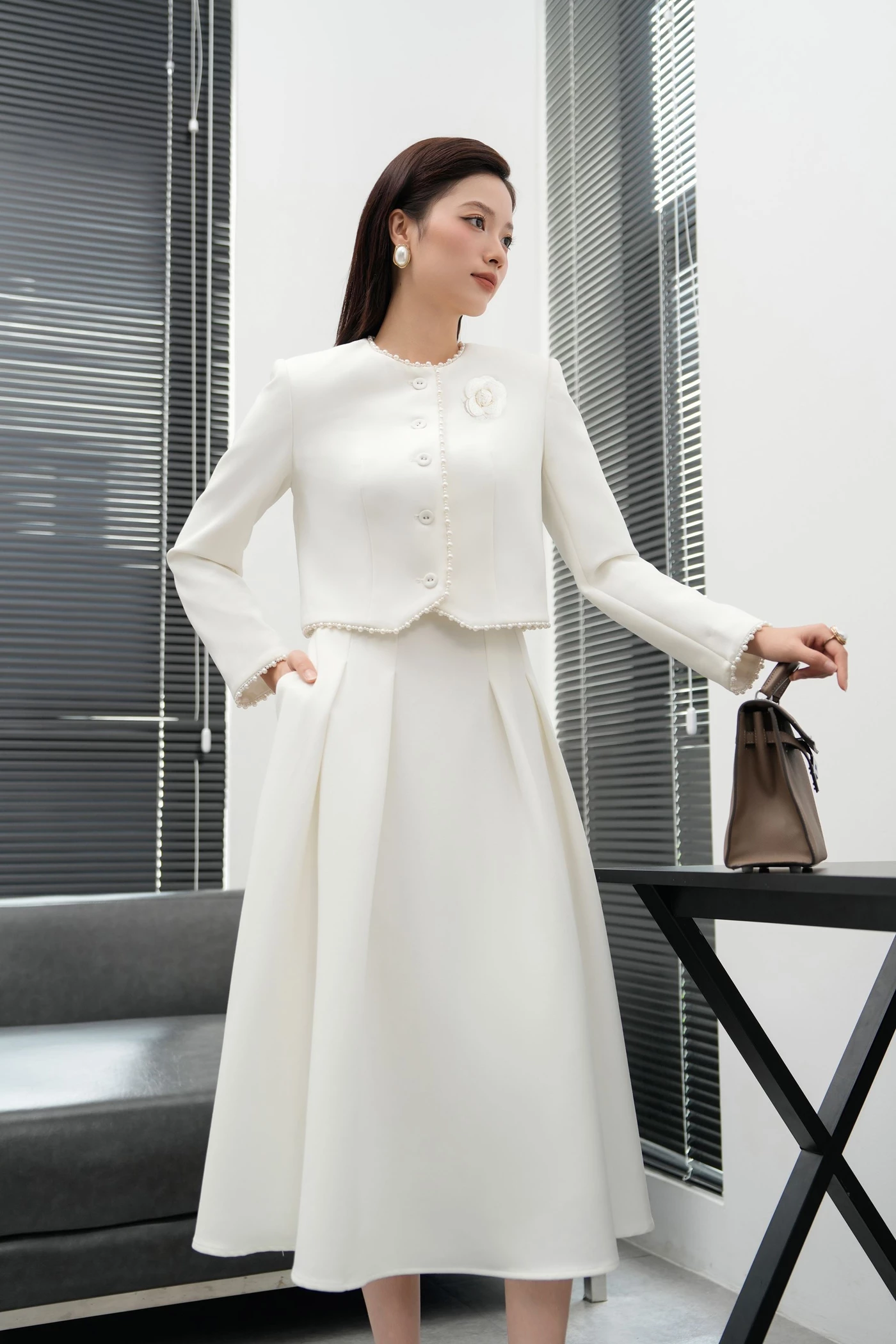 Chân váy midi xòe Elegance