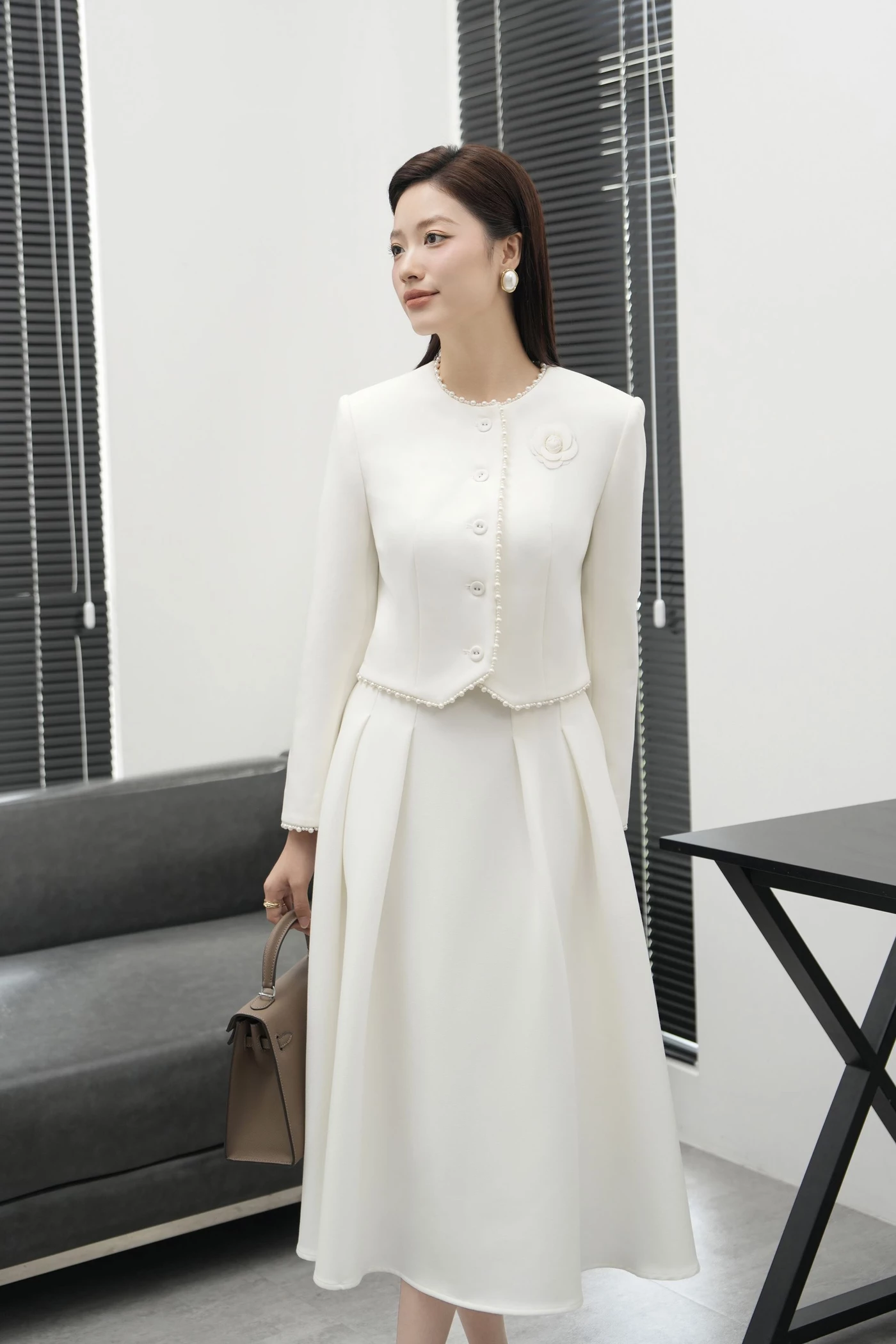 Chân váy midi xòe Elegance