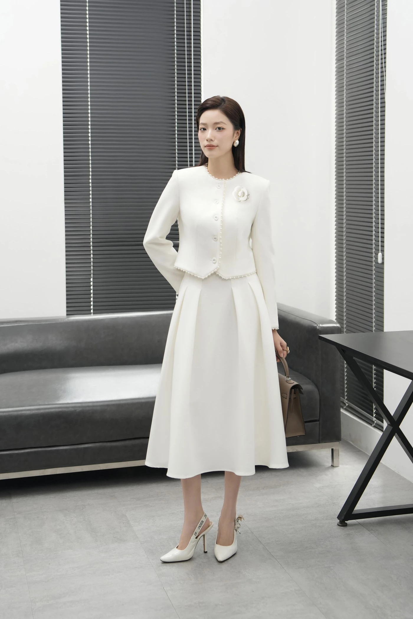 Chân váy midi xòe Elegance