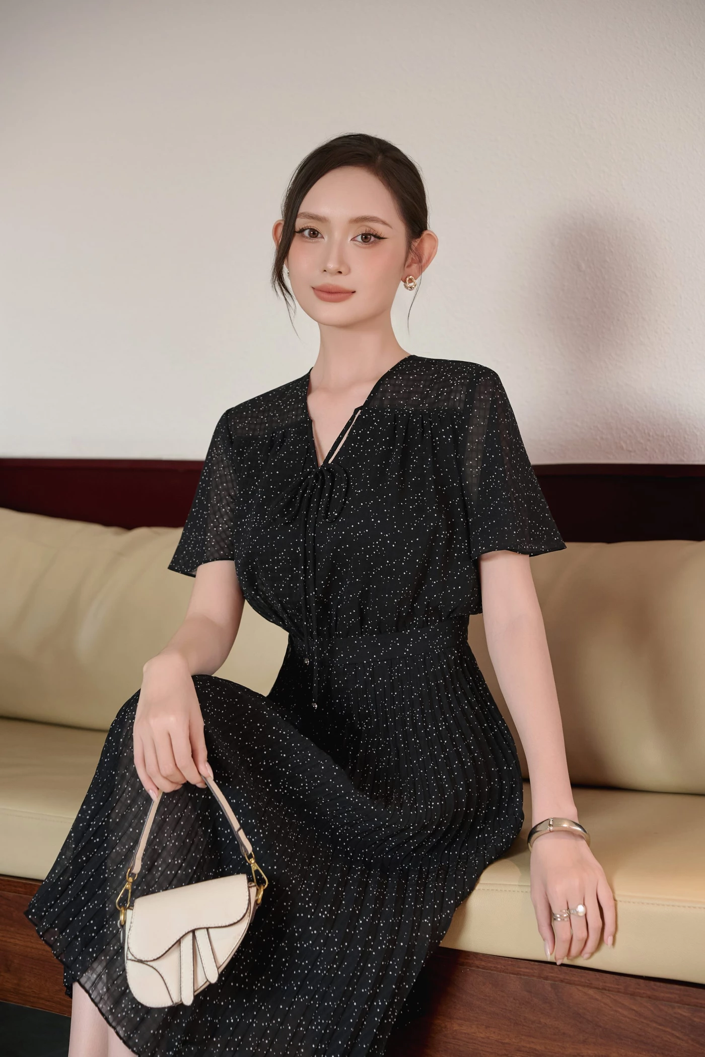 Đầm chấm bi Clara Pleated