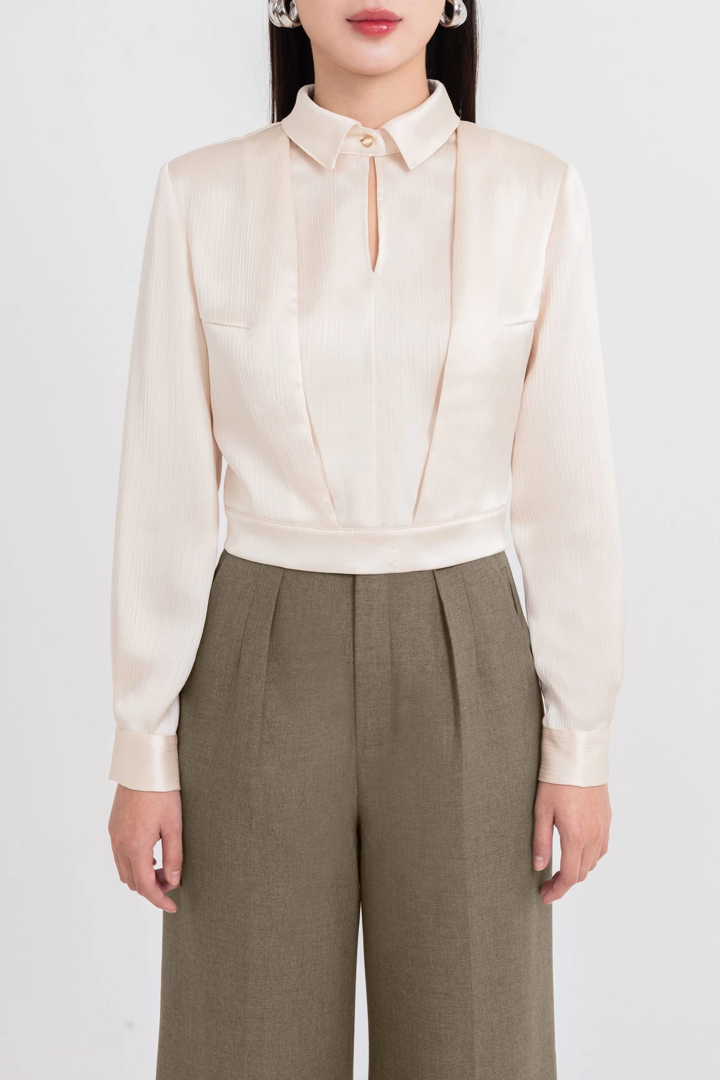 Áo lụa cổ Đức Elegant Ivory