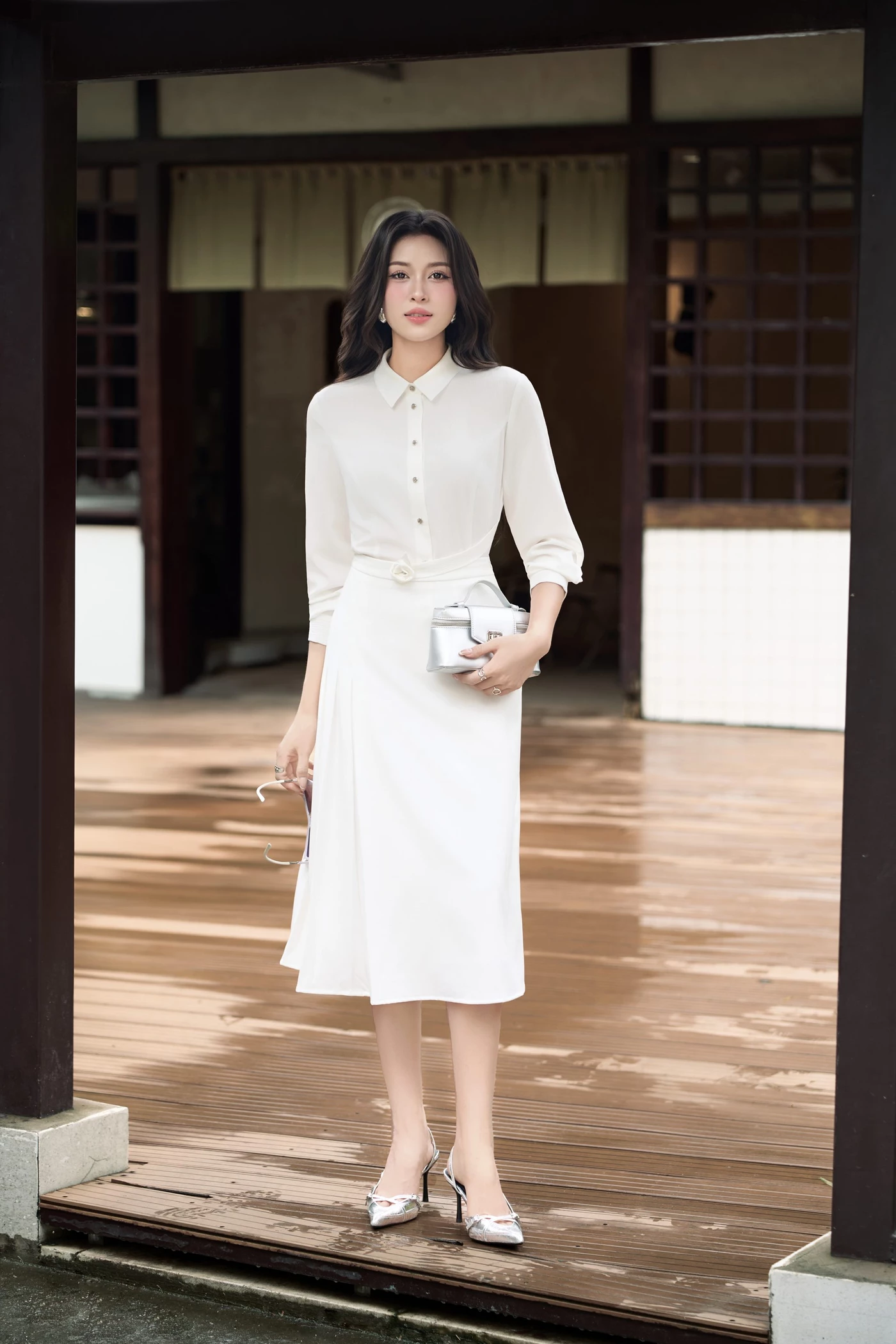 Chân váy trắng Grace Midi