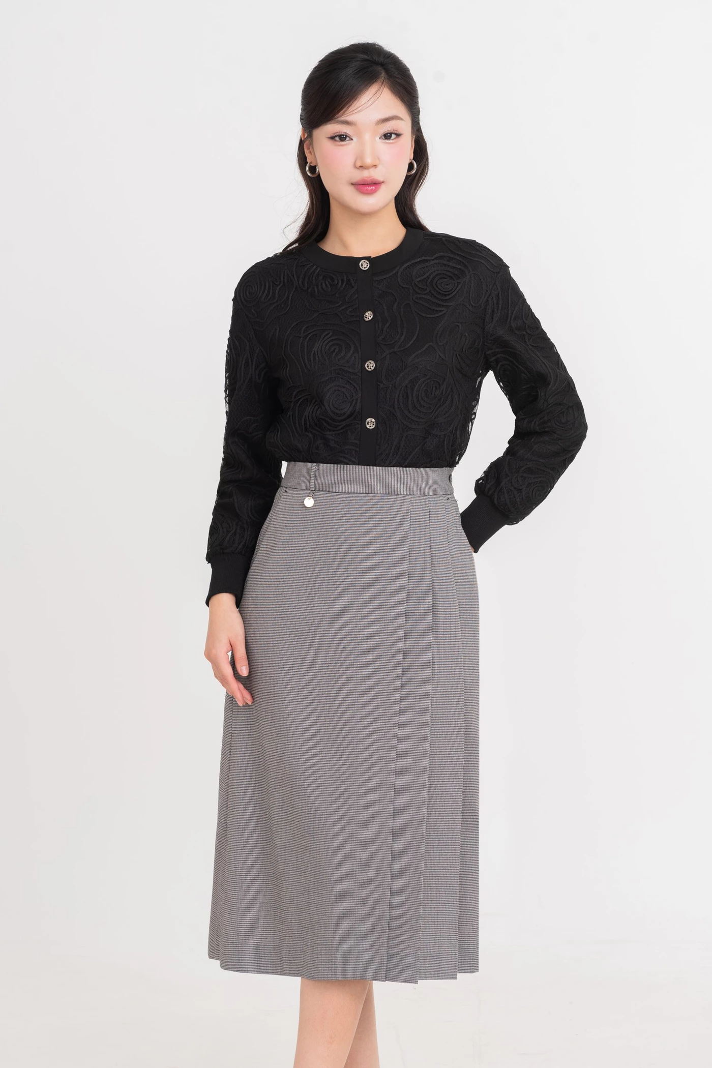 Áo khoác ren dệt kim