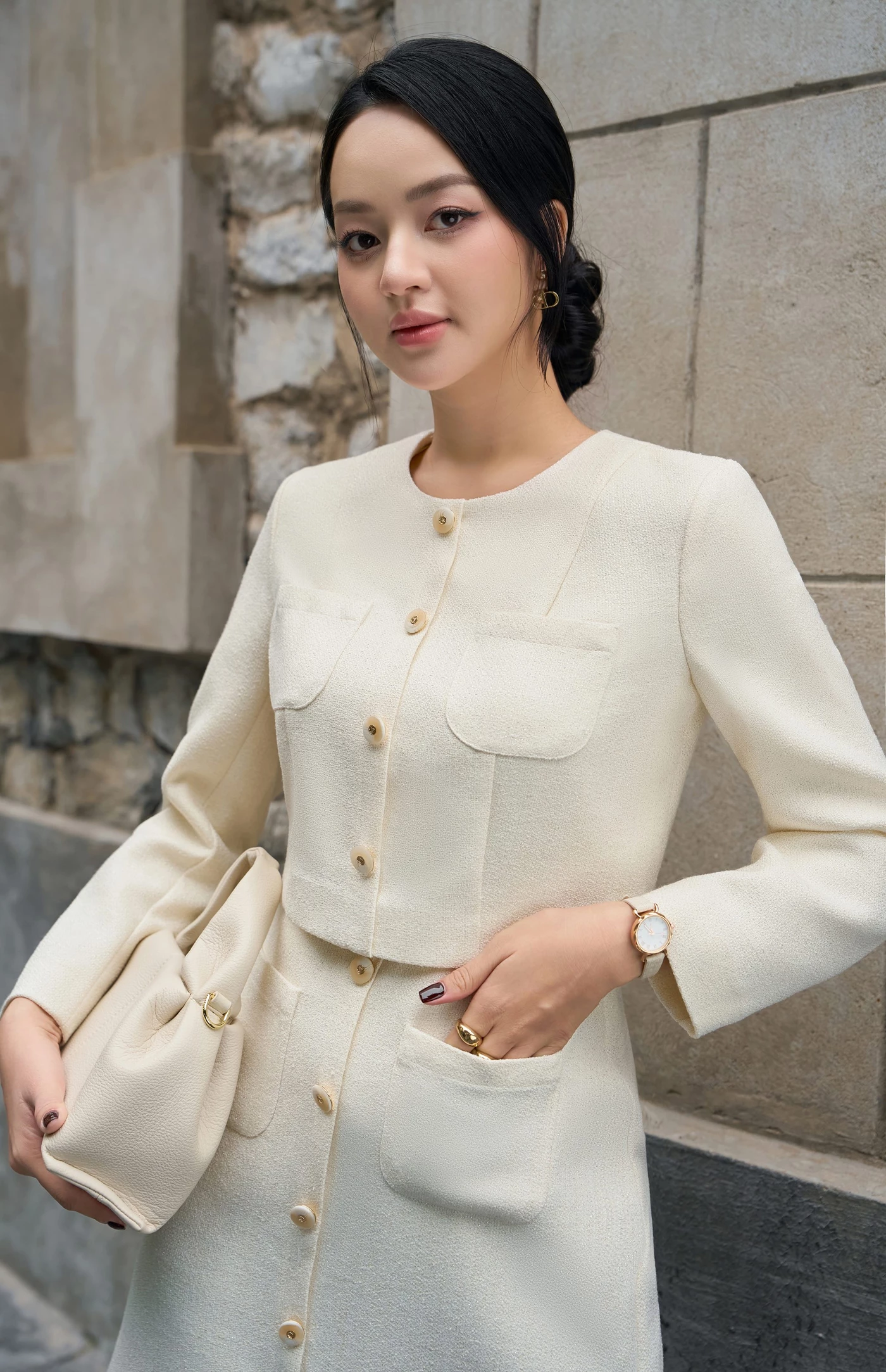 Đầm Tweed kem tay dài