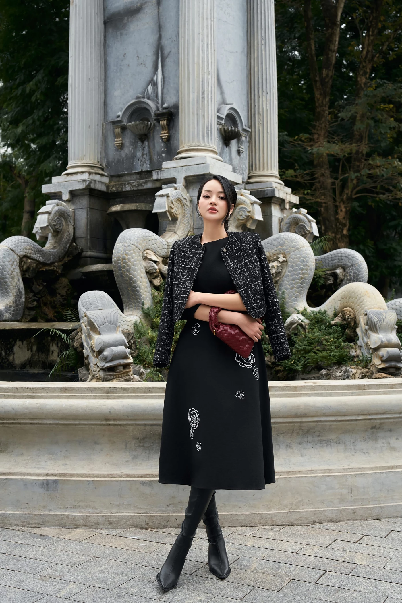 Đầm xòe Embroidered Floral