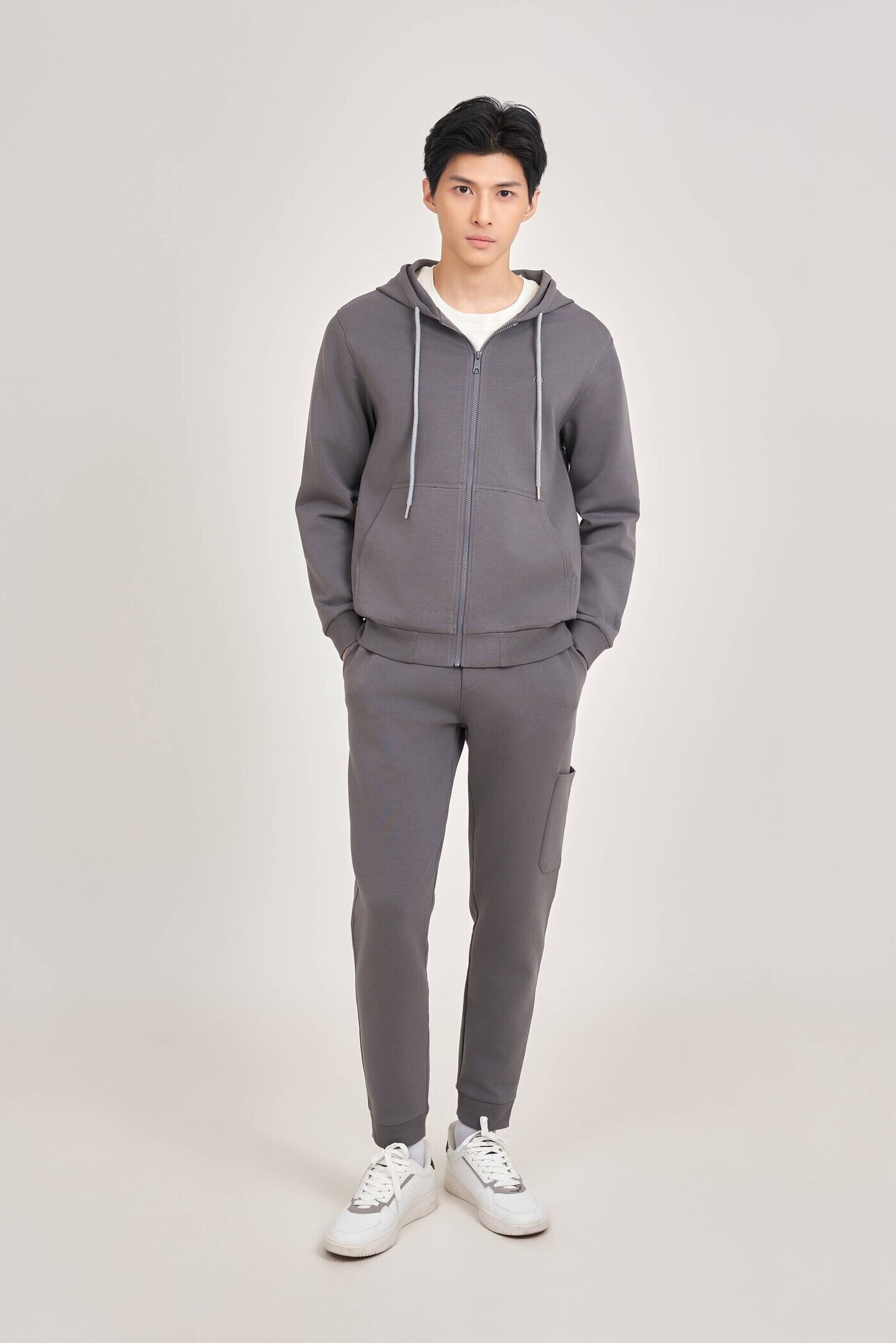 Quần nỉ dài Sportswear