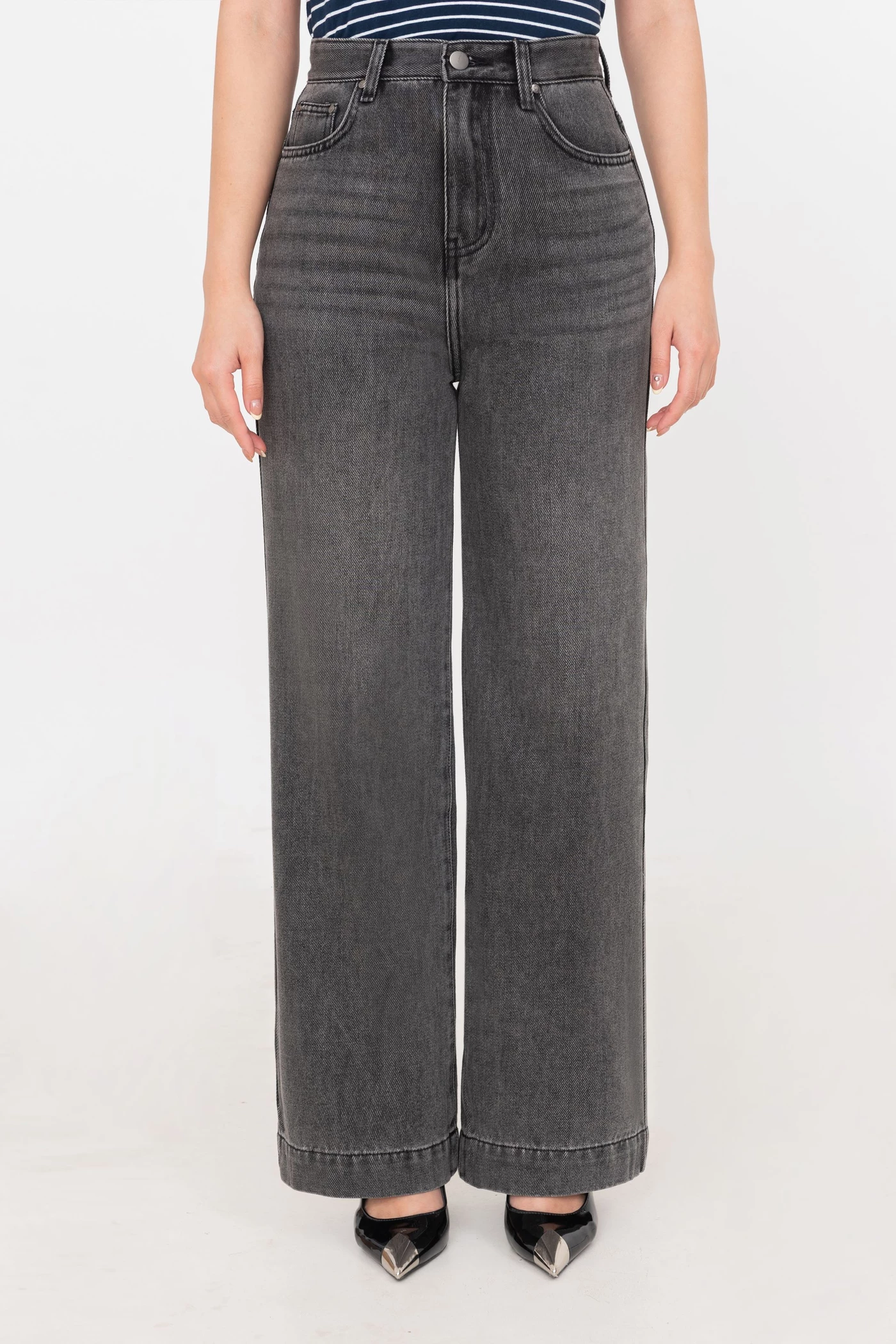 Quần Jeans ống suông xám bạc