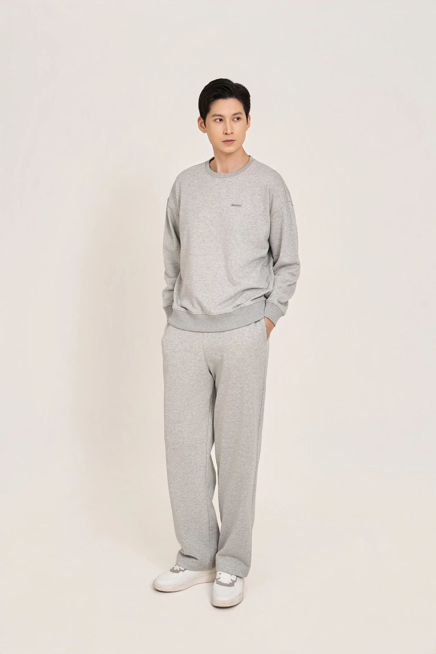 Áo thun Relaxed Sleek