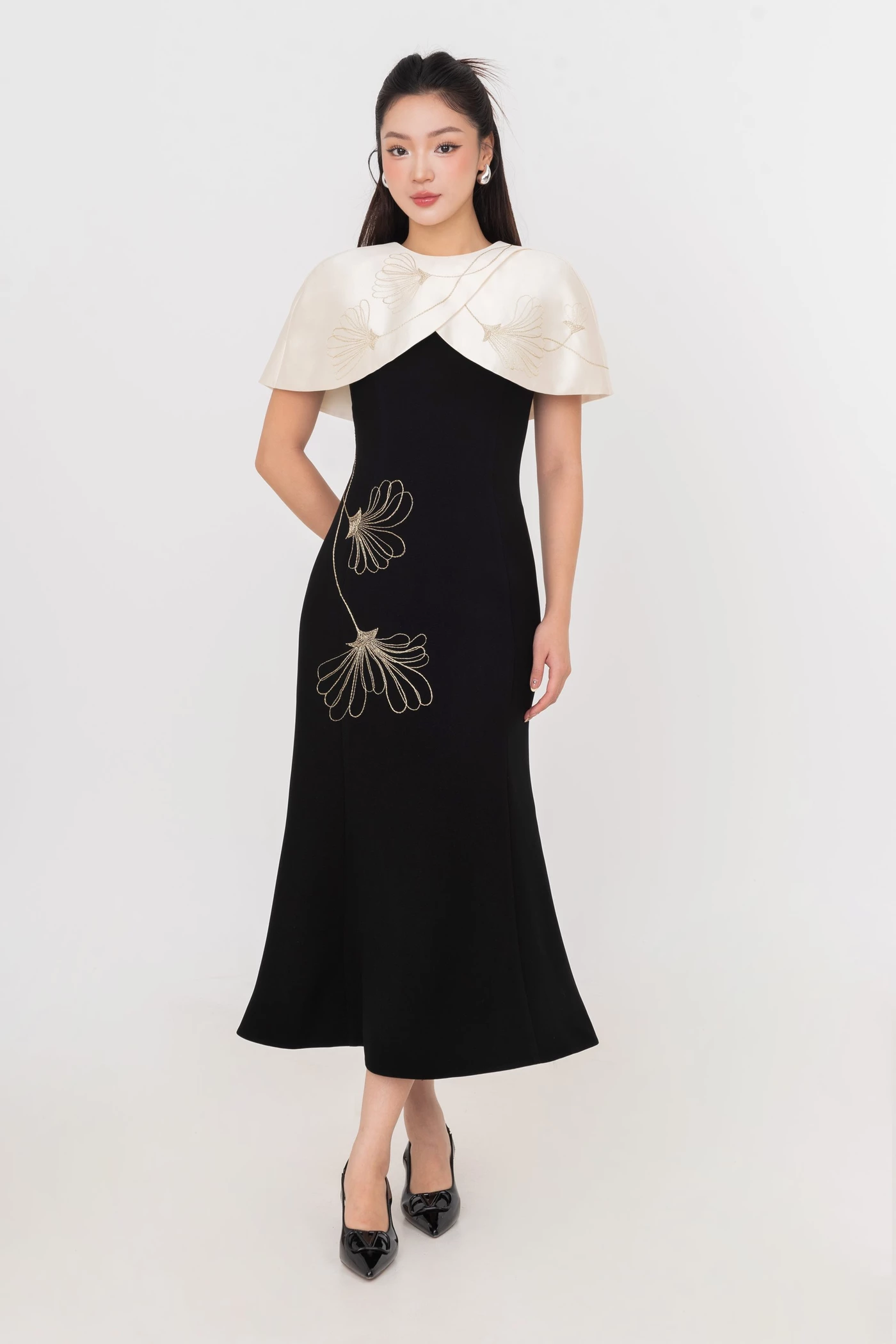 Blanche Cape Dress - Đầm dạ hội phối Cape thêu hoa