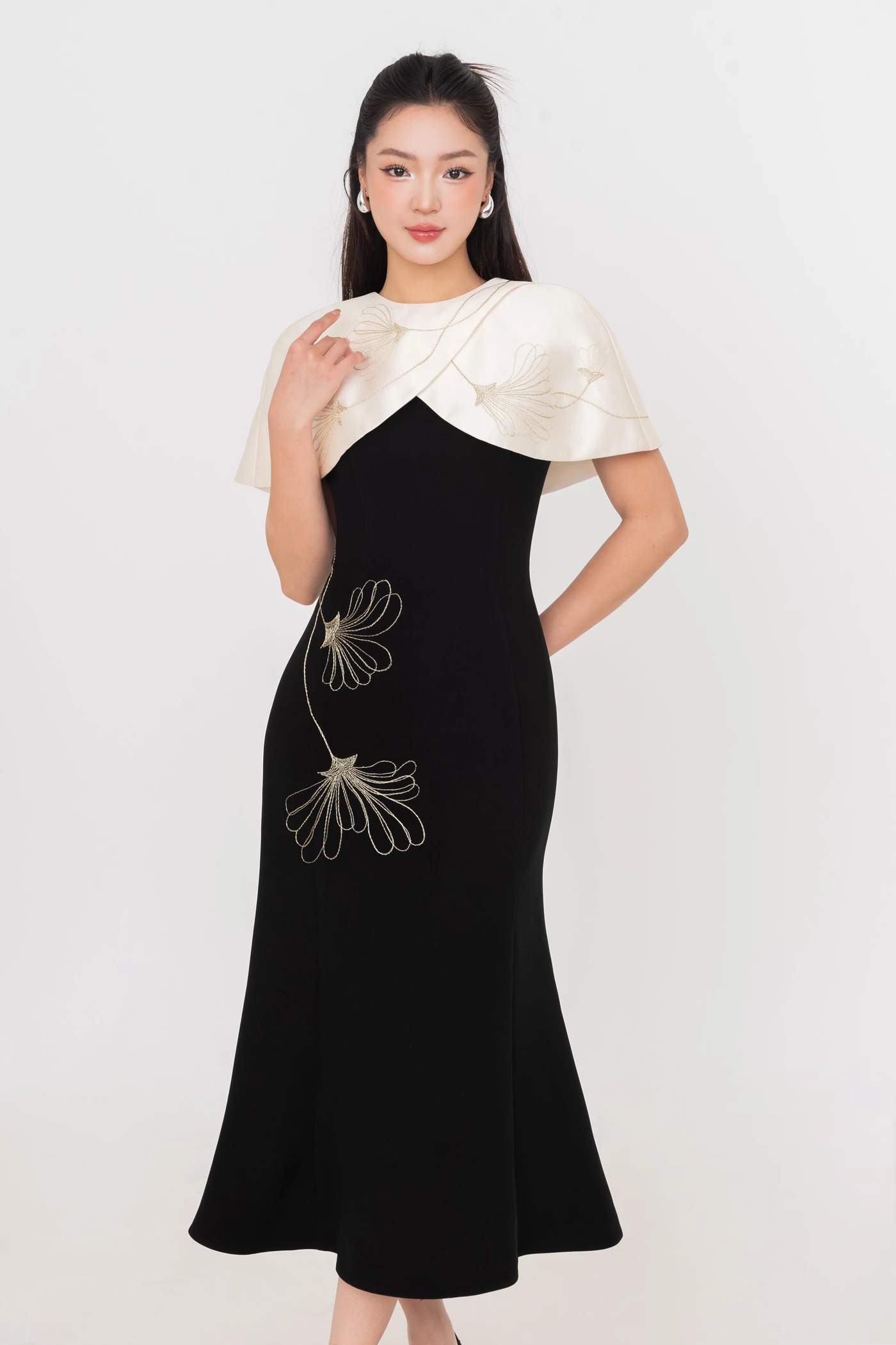 Blanche Cape Dress - Đầm dạ hội phối Cape thêu hoa