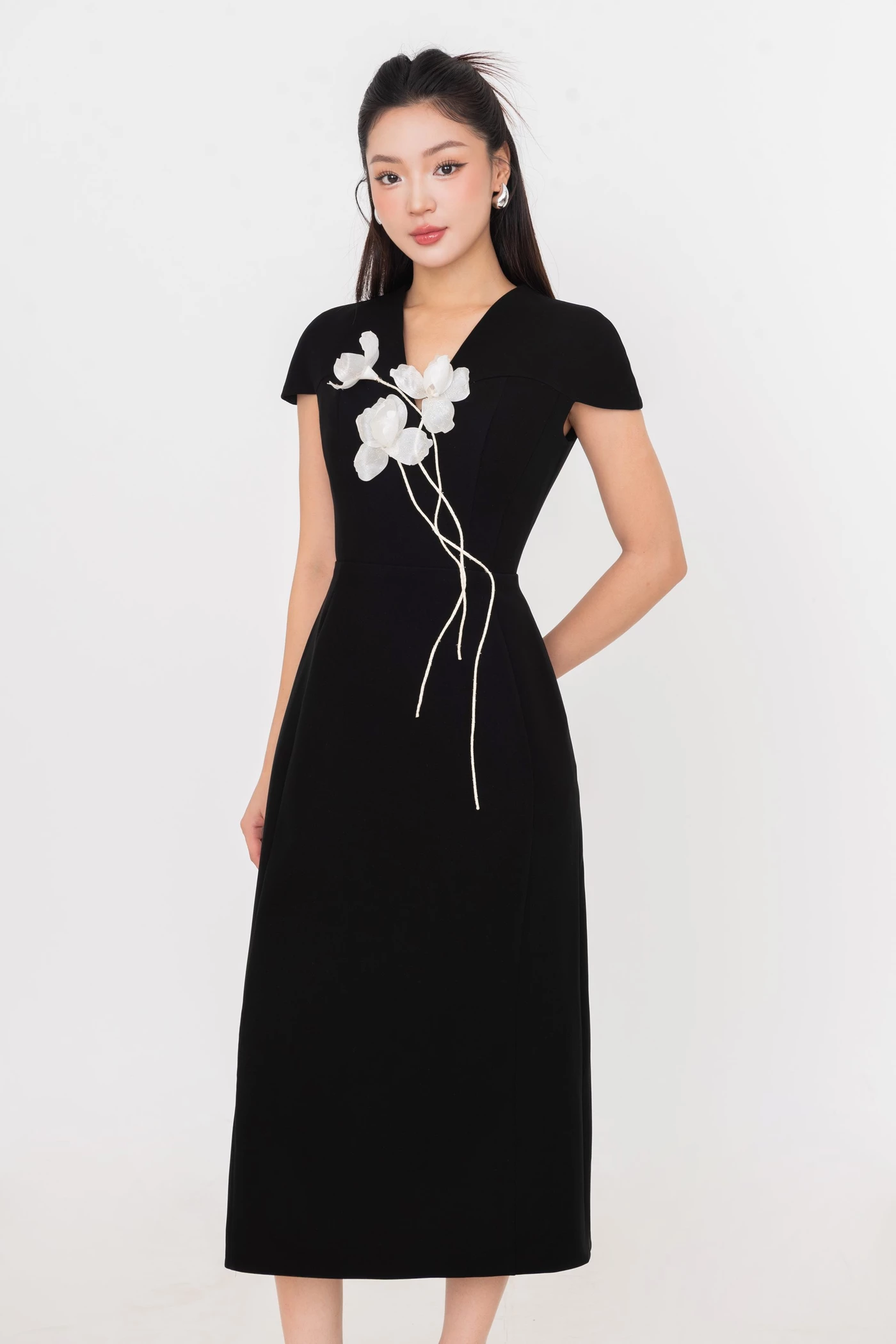 Noir Éternelle Dress - Đầm dạ hội hoa lụa