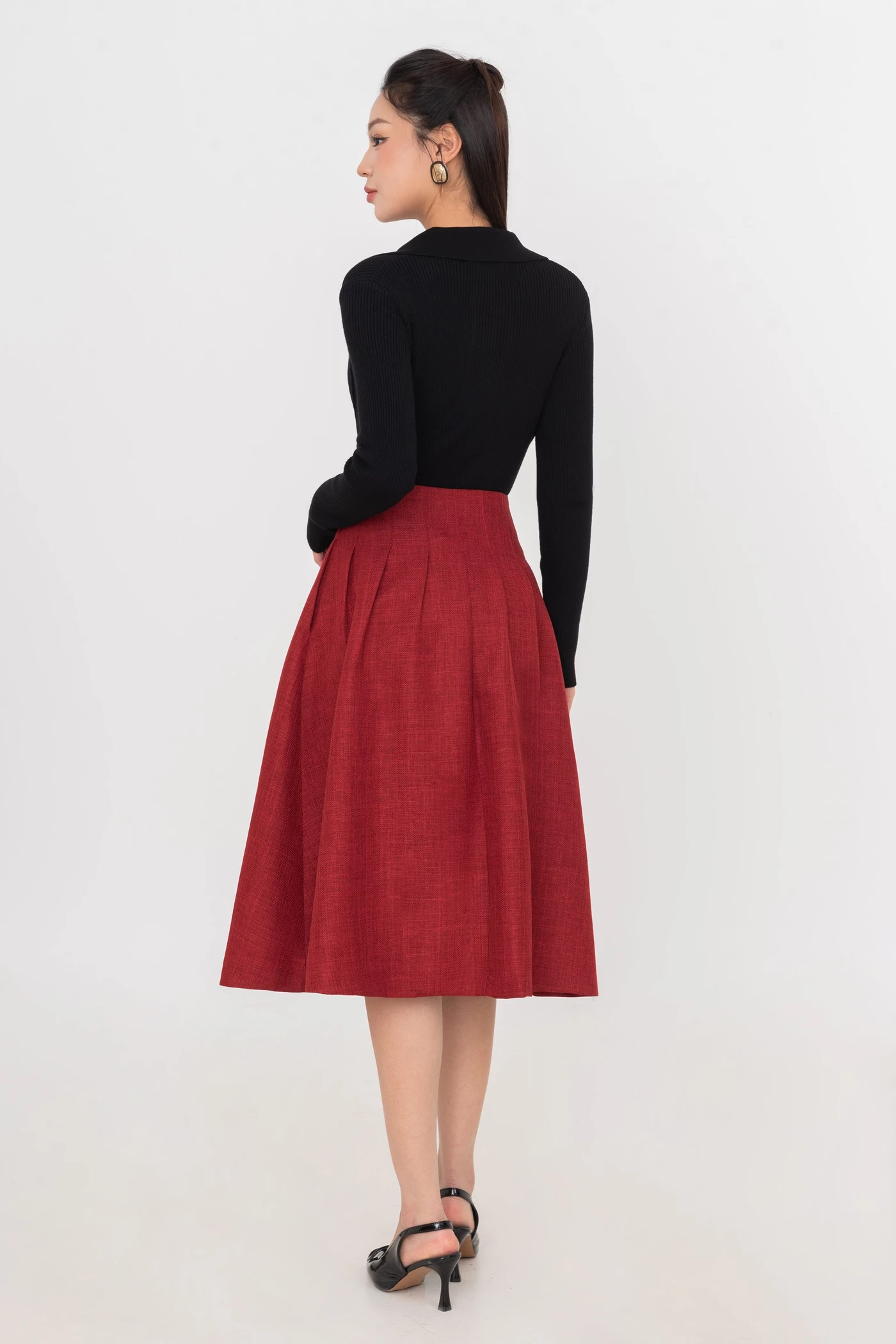 Chân váy xòe Red Flare