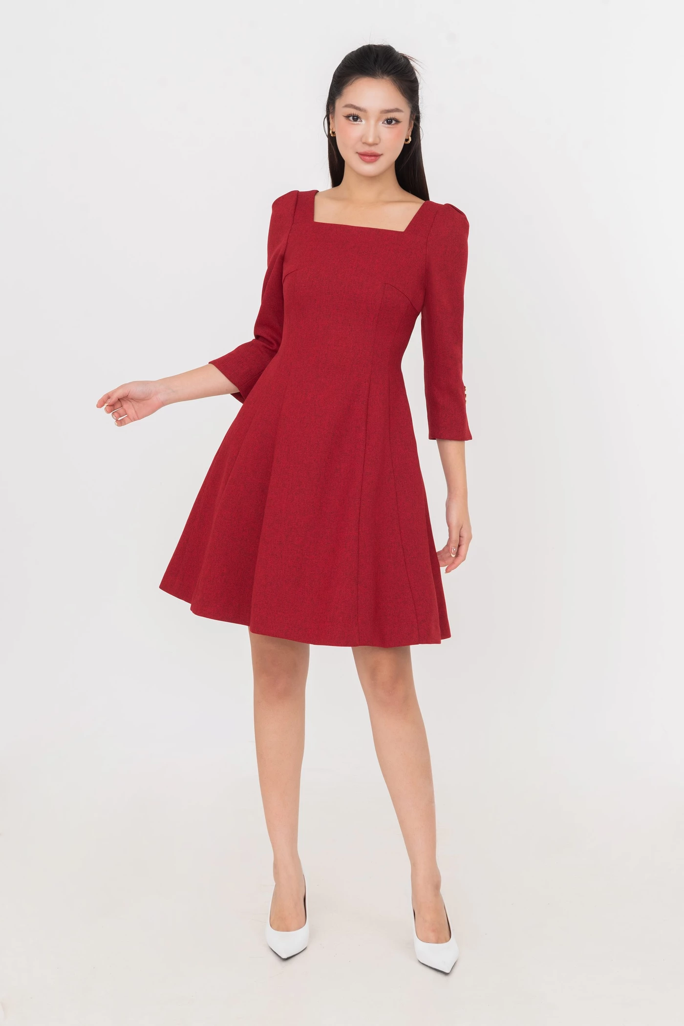 Đầm Tweed đỏ cổ vuông