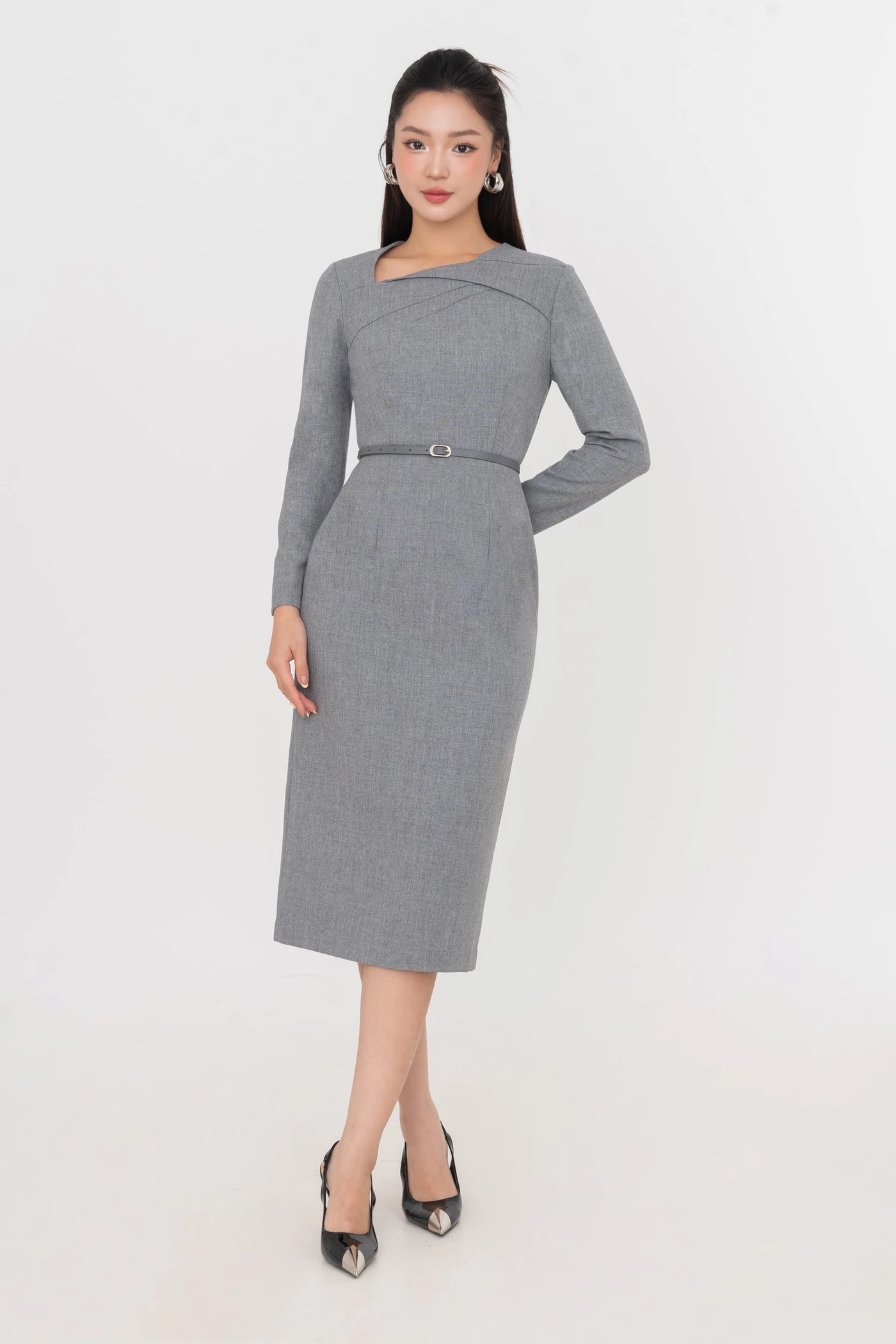 Đầm ôm cổ lệch Grace