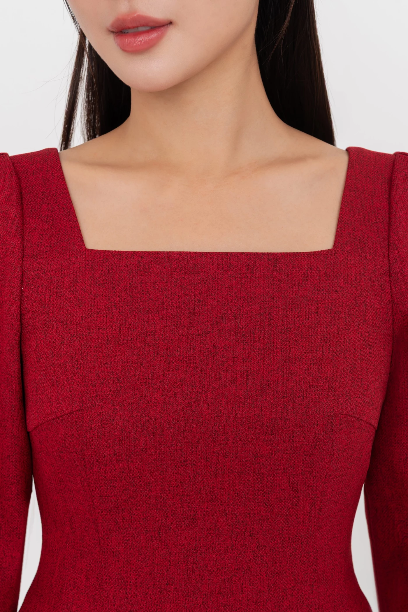 Đầm Tweed đỏ cổ vuông