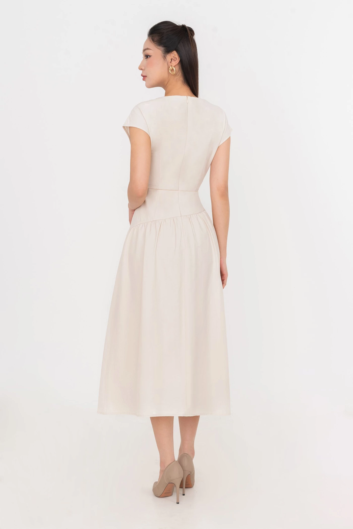 Đầm xòe tay hến ELYSIA