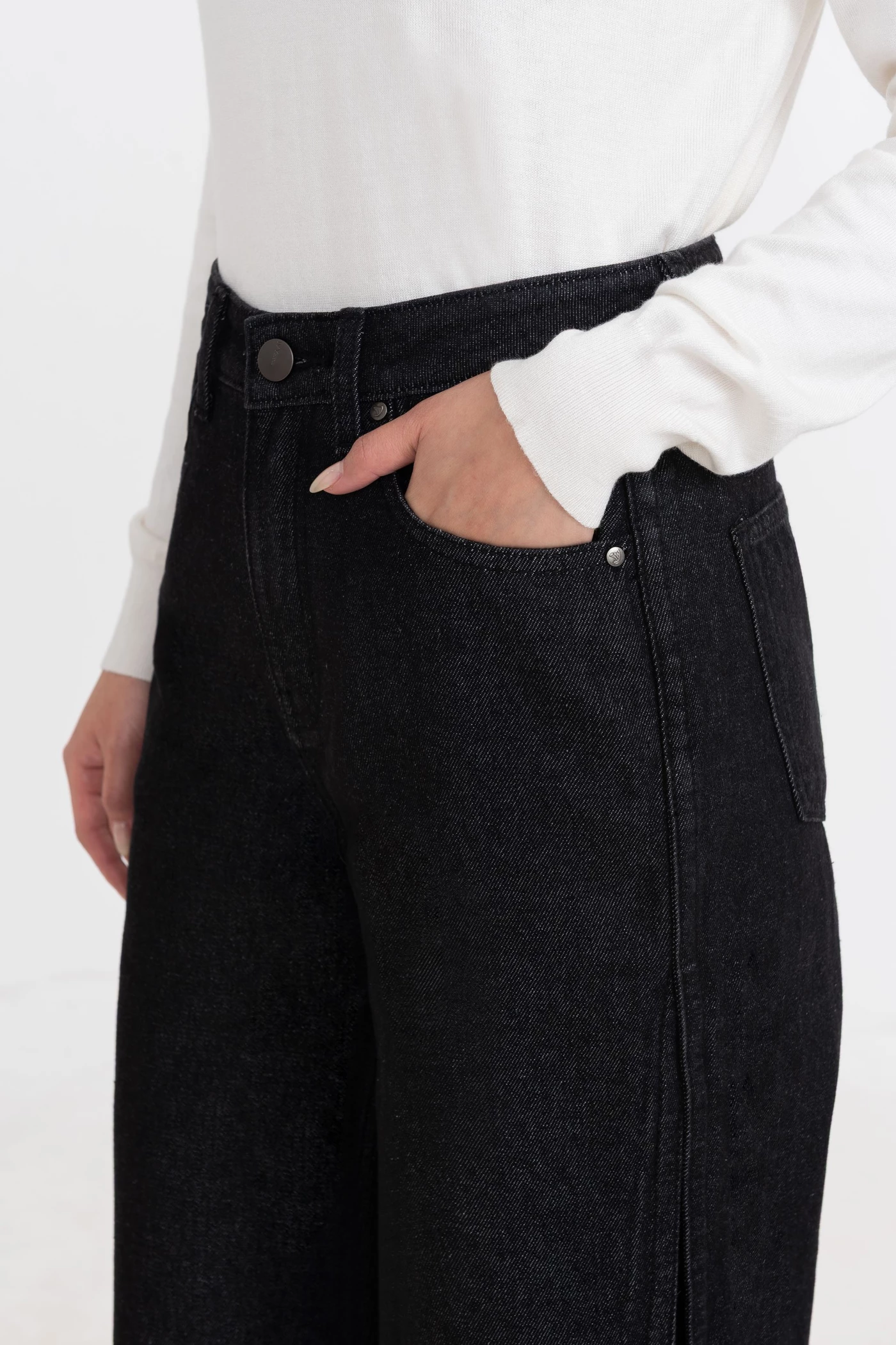 Quần Jeans ống suông Ladie