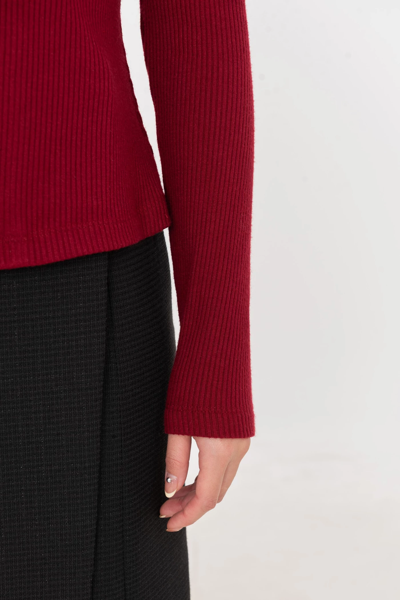 Áo thun gân cổ kiểu