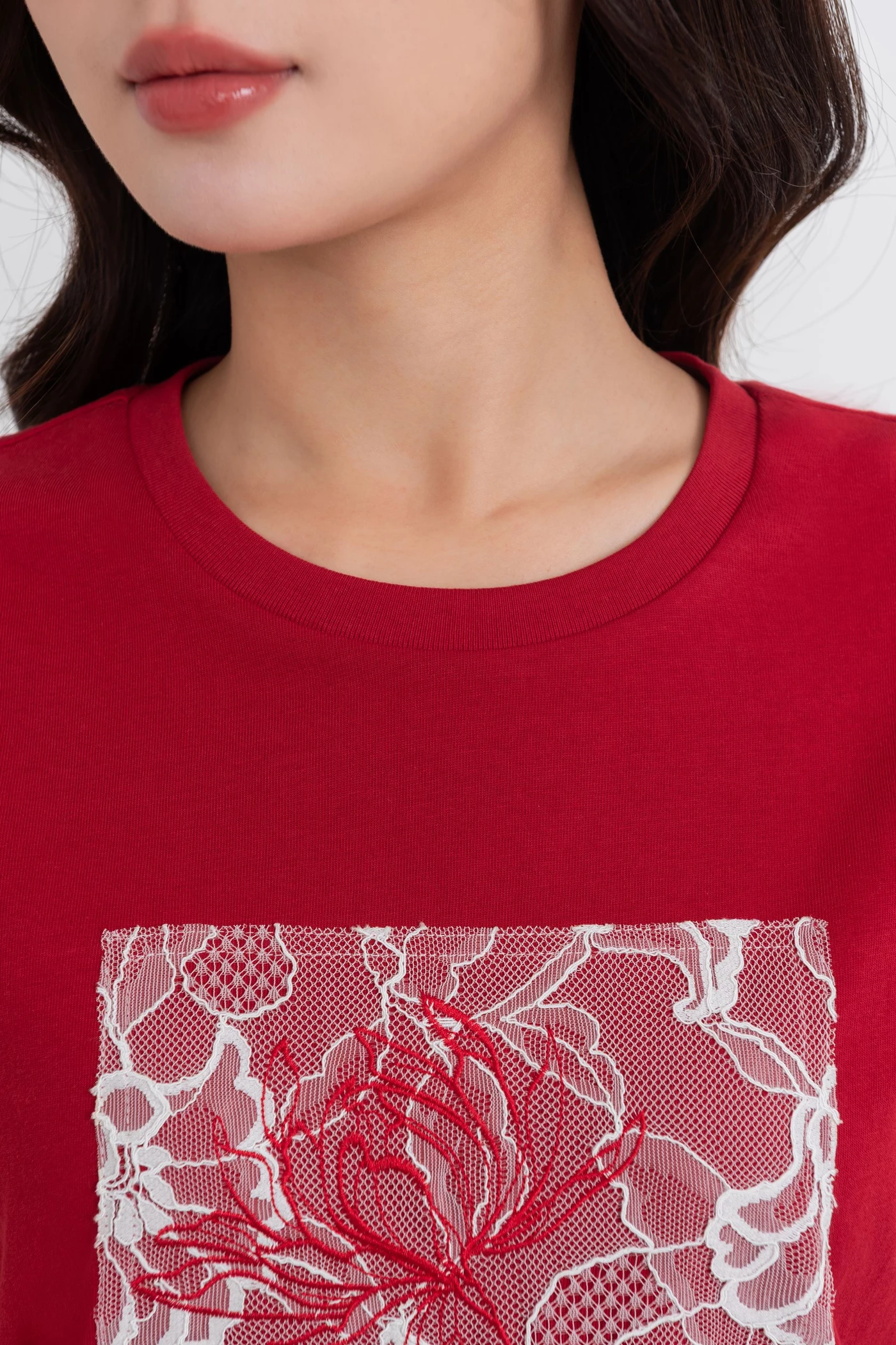 Áo thun họa tiết