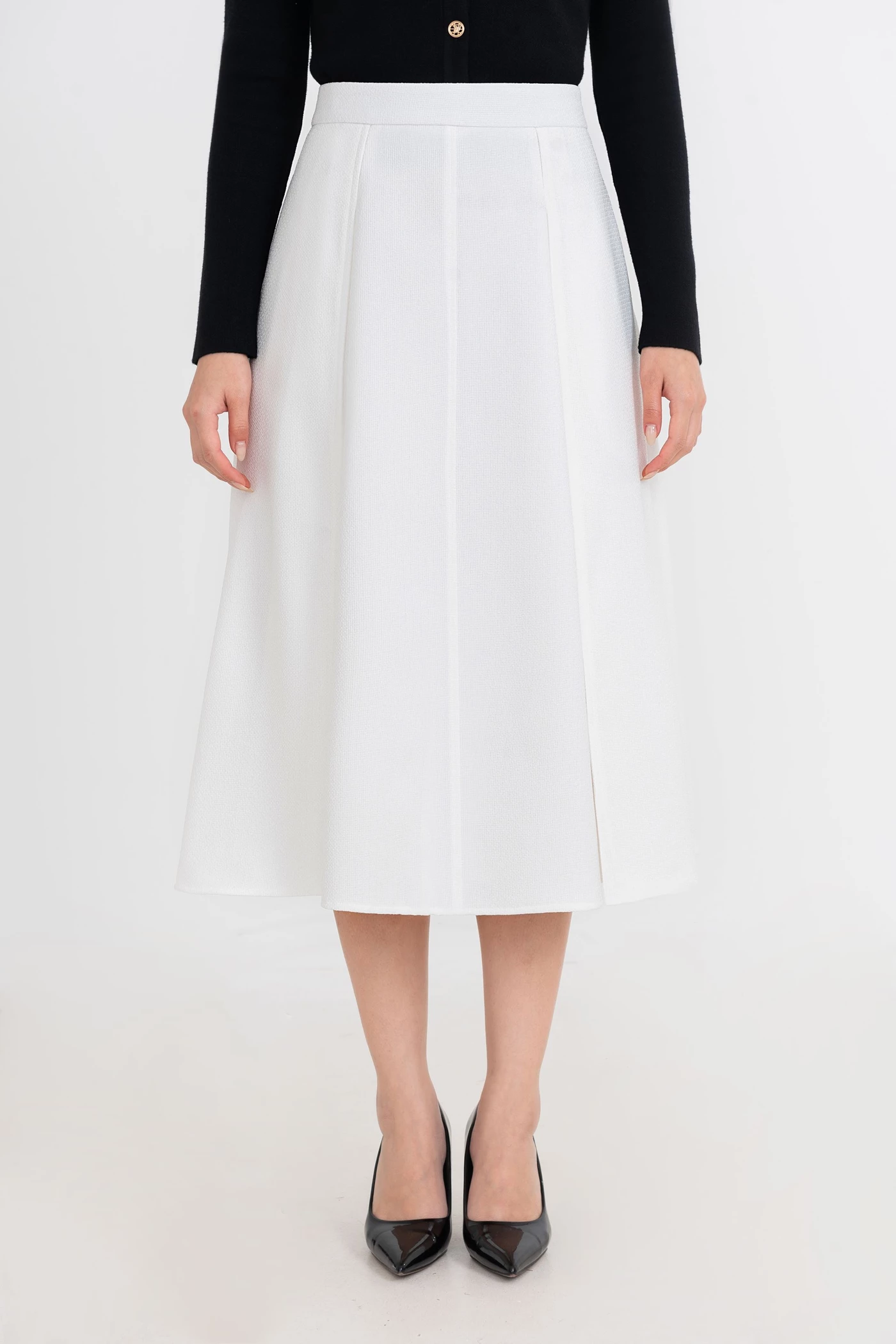 Chân váy xếp ly White Pleated