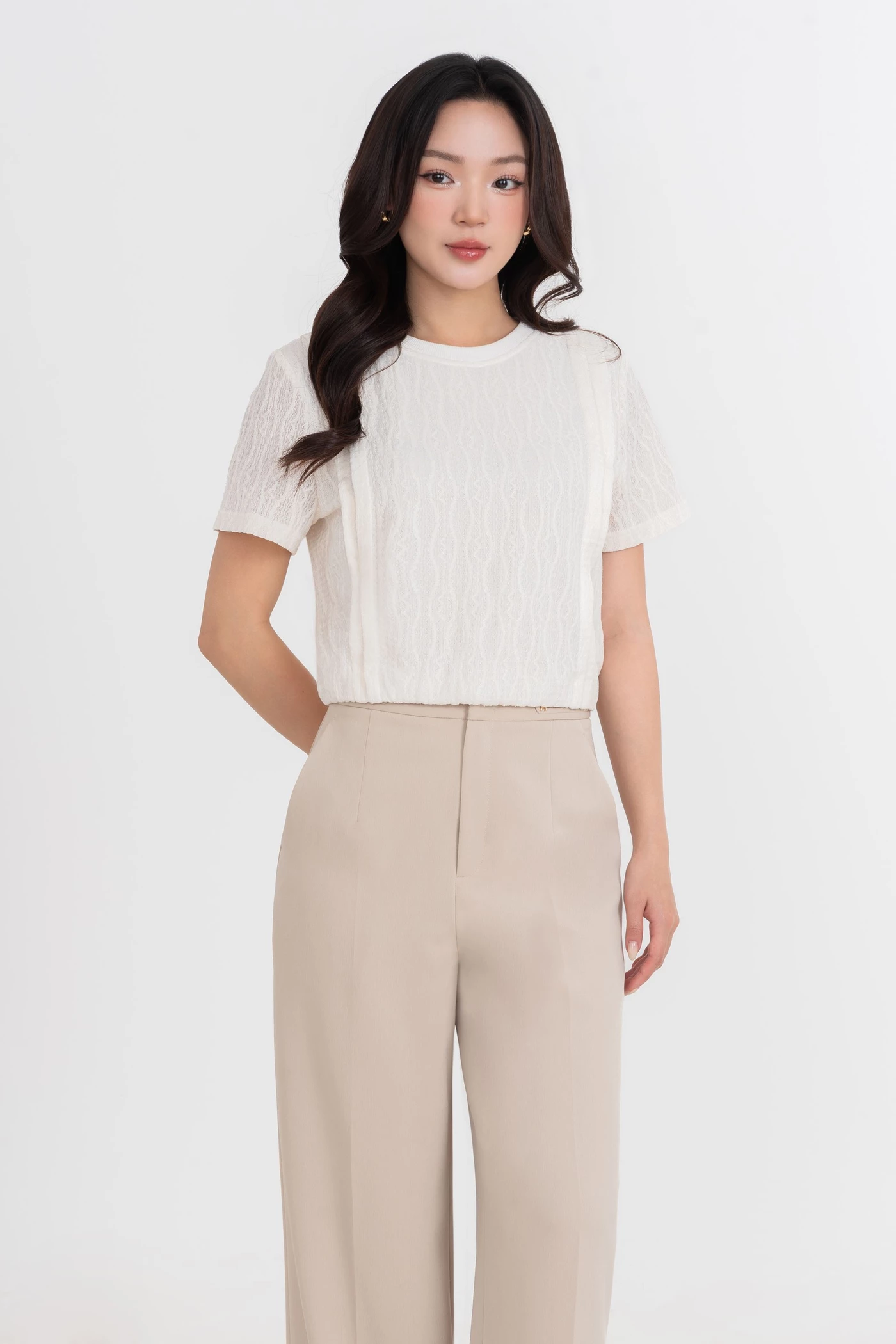 Áo thun dệt vân cổ tròn