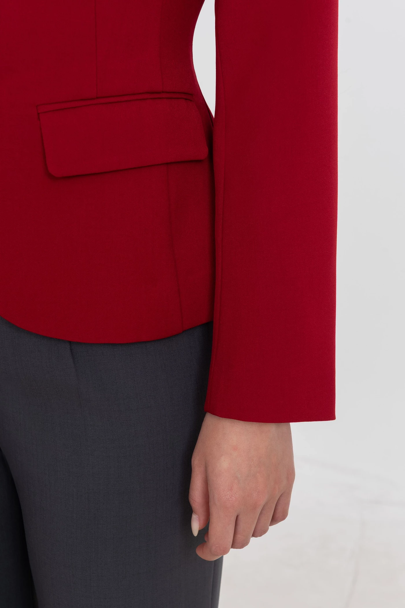 Áo Blazer đính hoa cách điệu