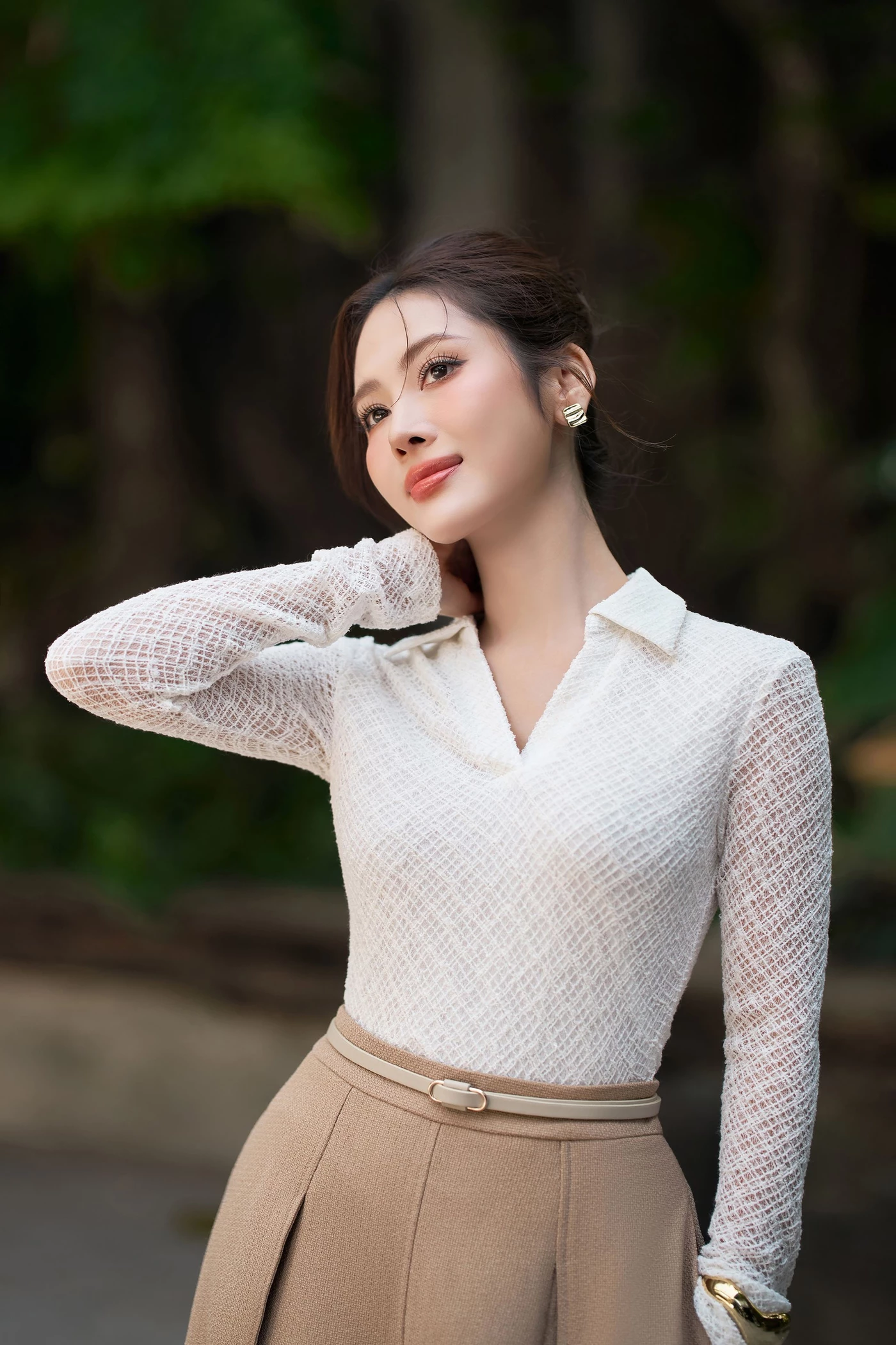 Áo thun ren Elise Grace