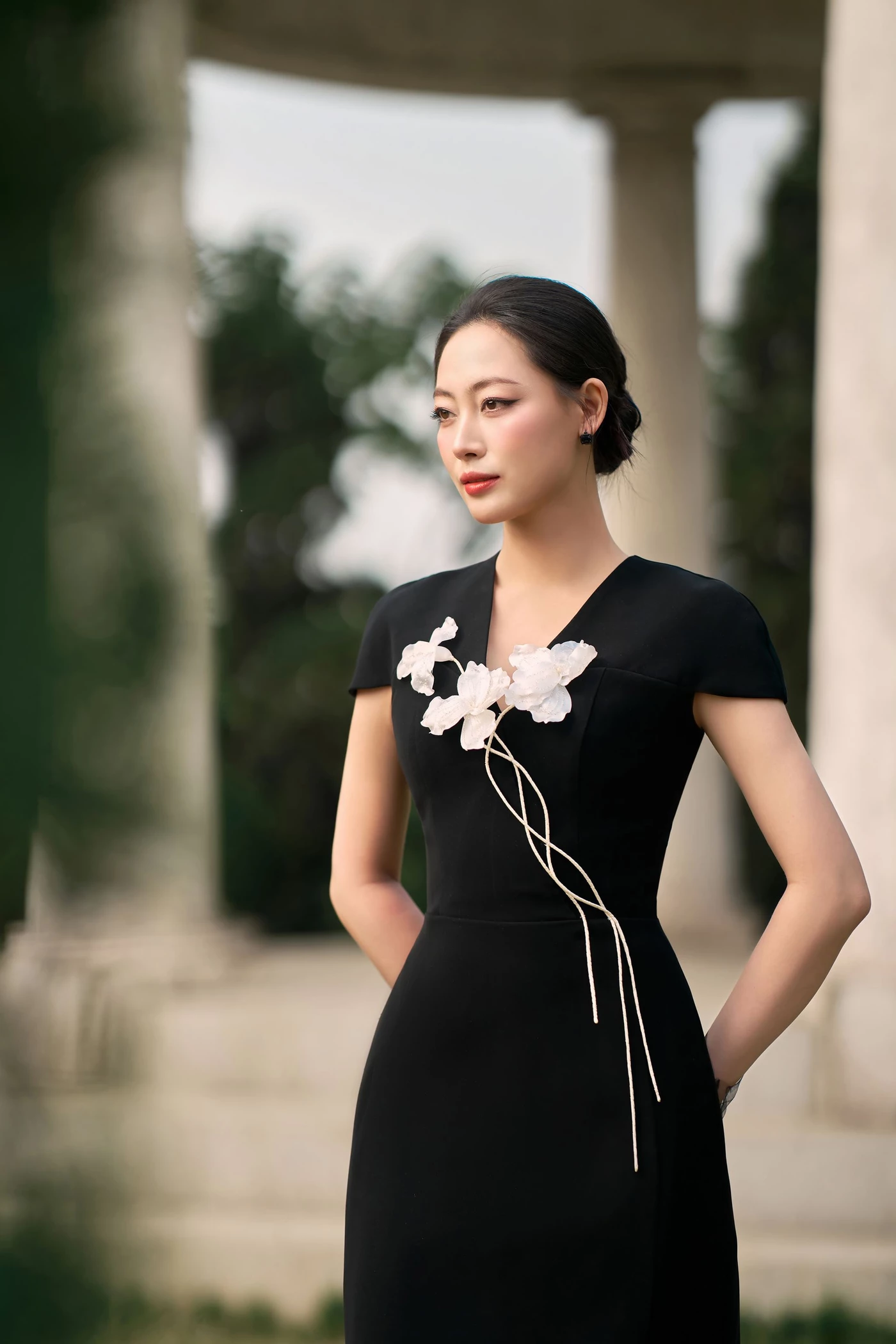 Noir Éternelle Dress - Đầm dạ hội hoa lụa