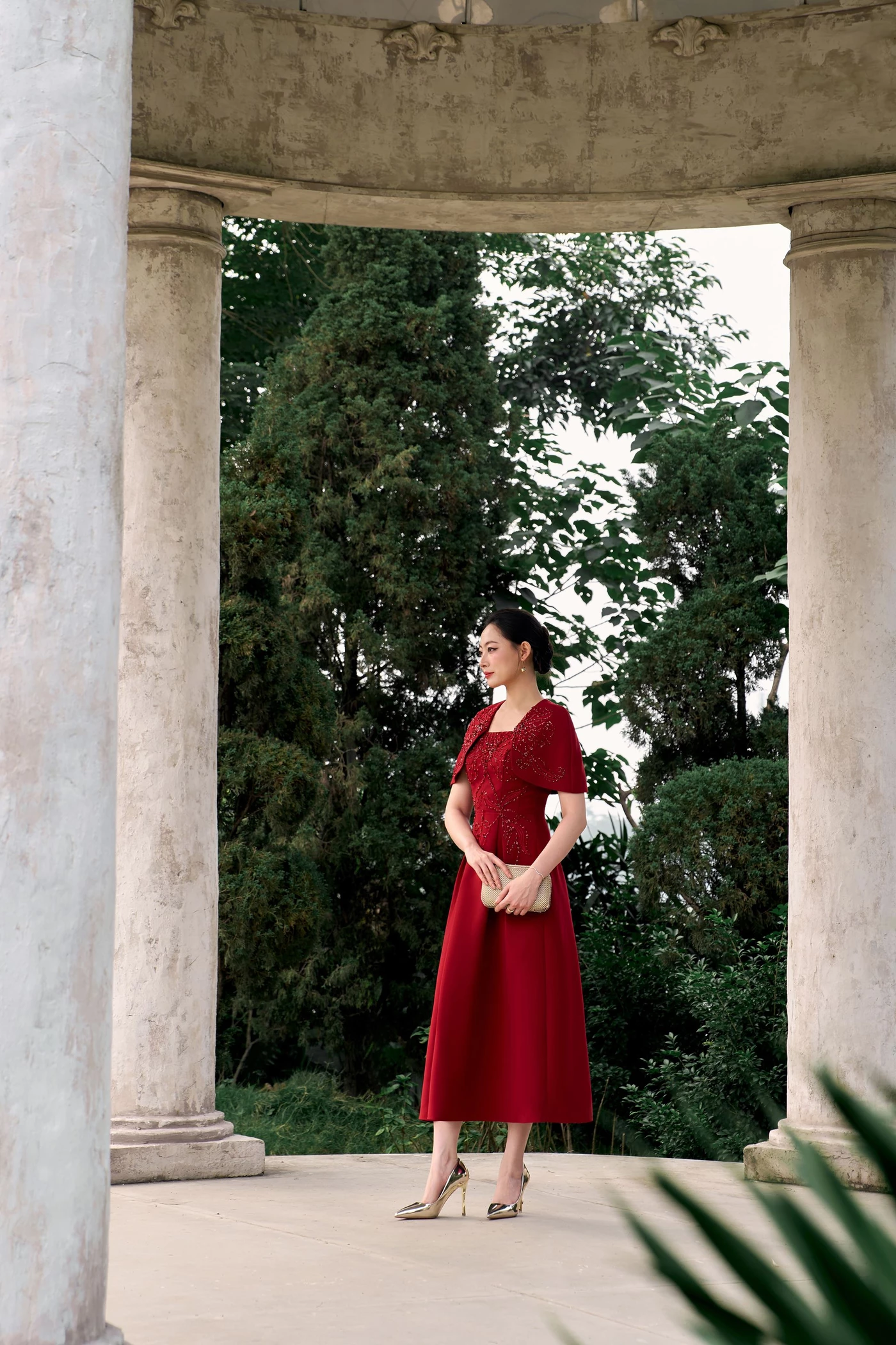 Ruby Starlit Dress - Đầm dạ hội tay pha lê