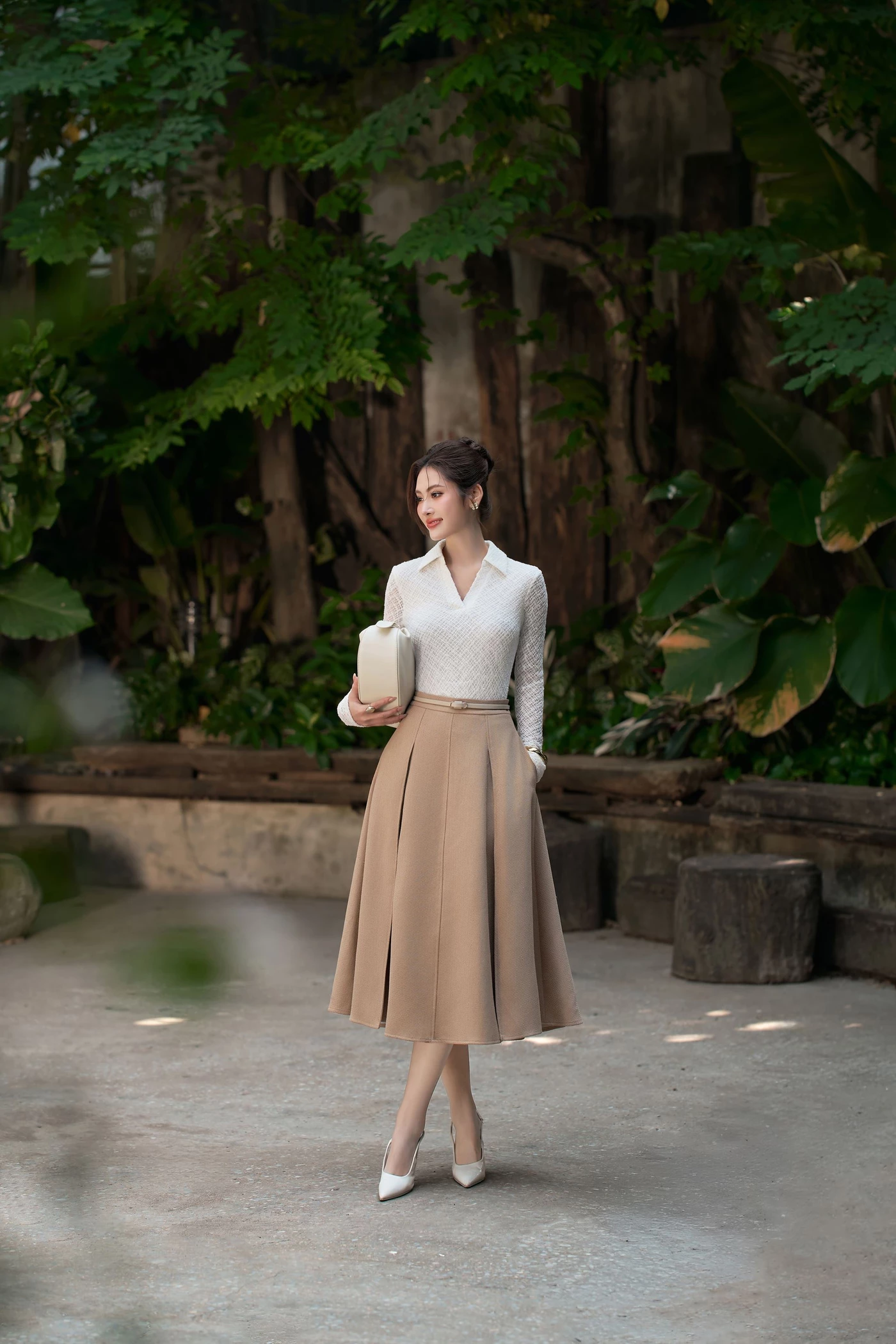 Áo thun ren Elise Grace