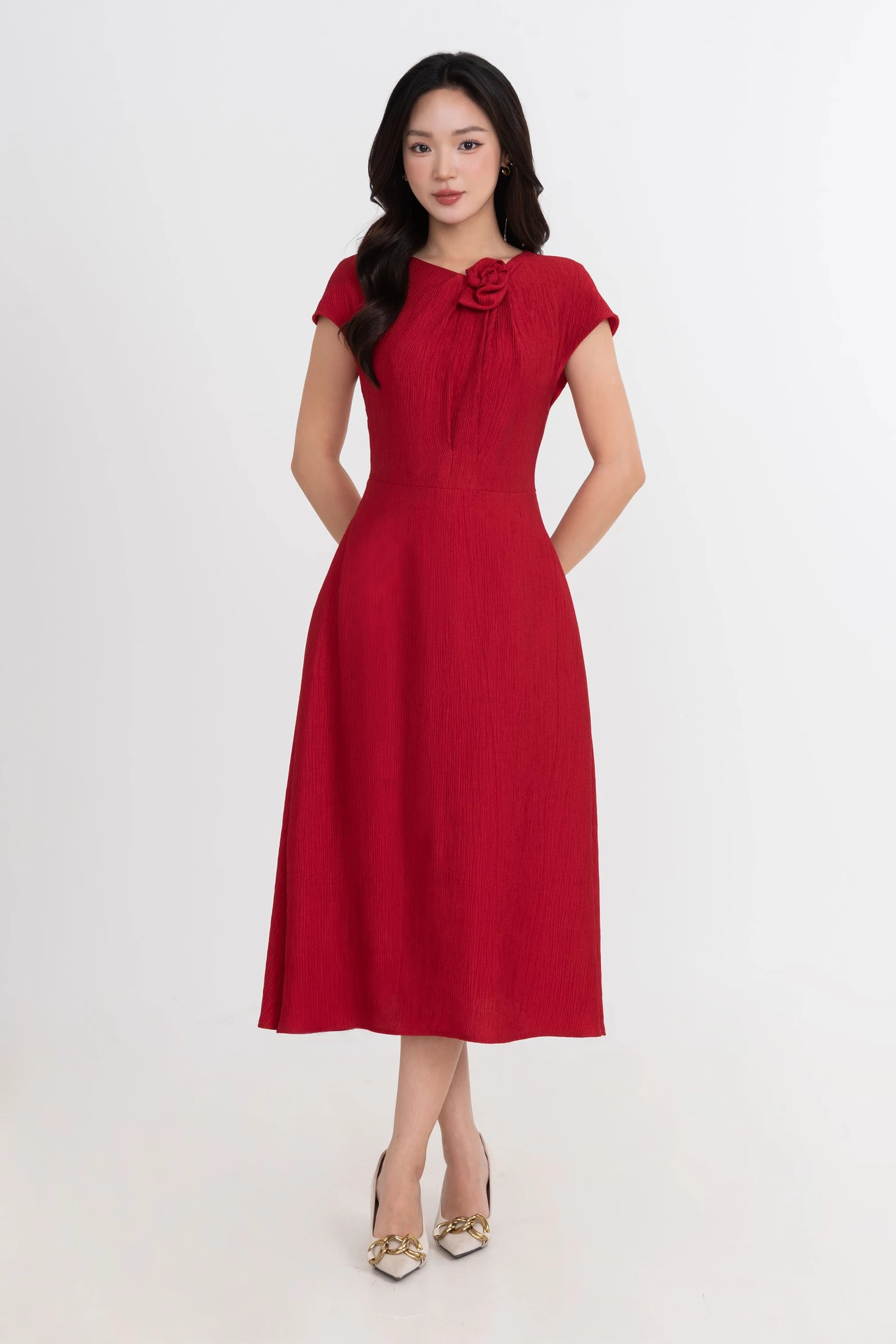 Đầm xòe đỏ Camellia