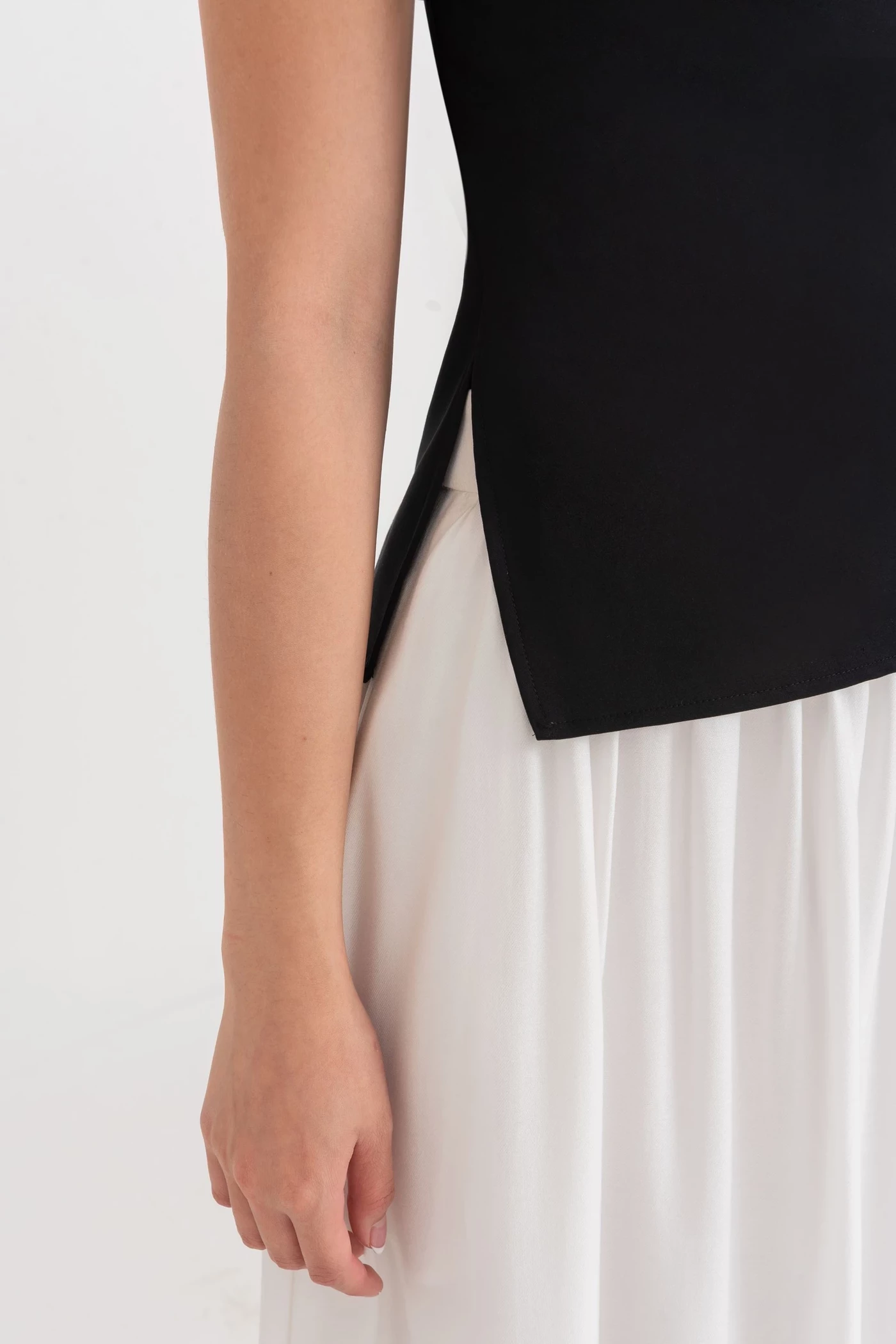 Áo ôm Khaki Charm Top