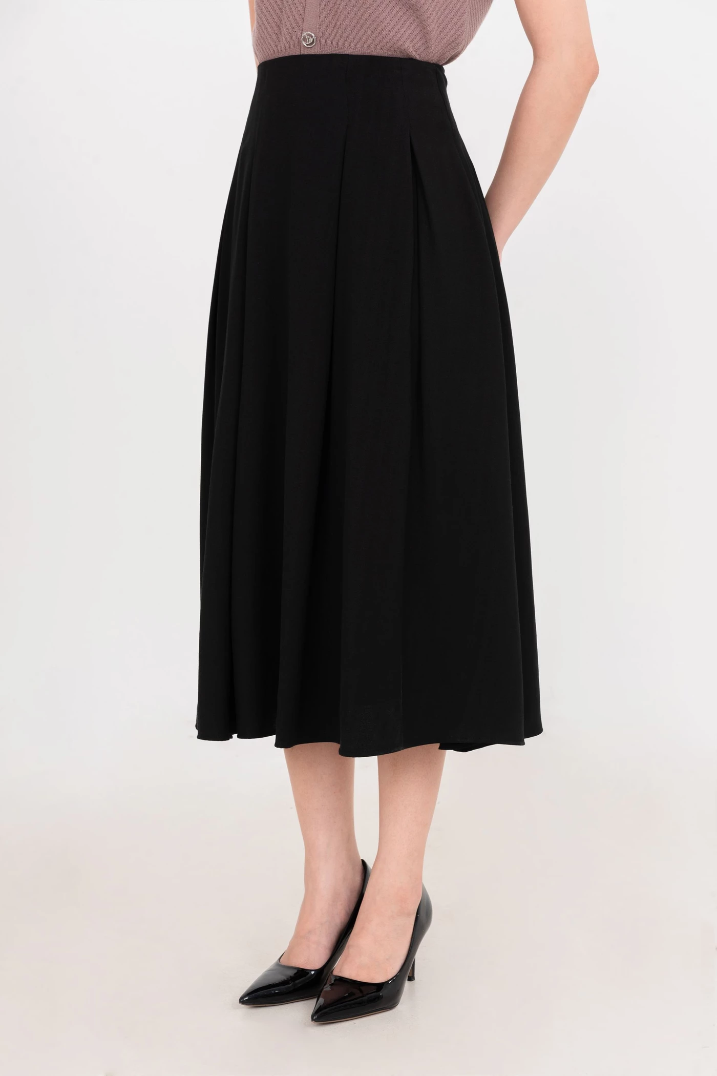 Chân váy xếp ly dài Soft Flow