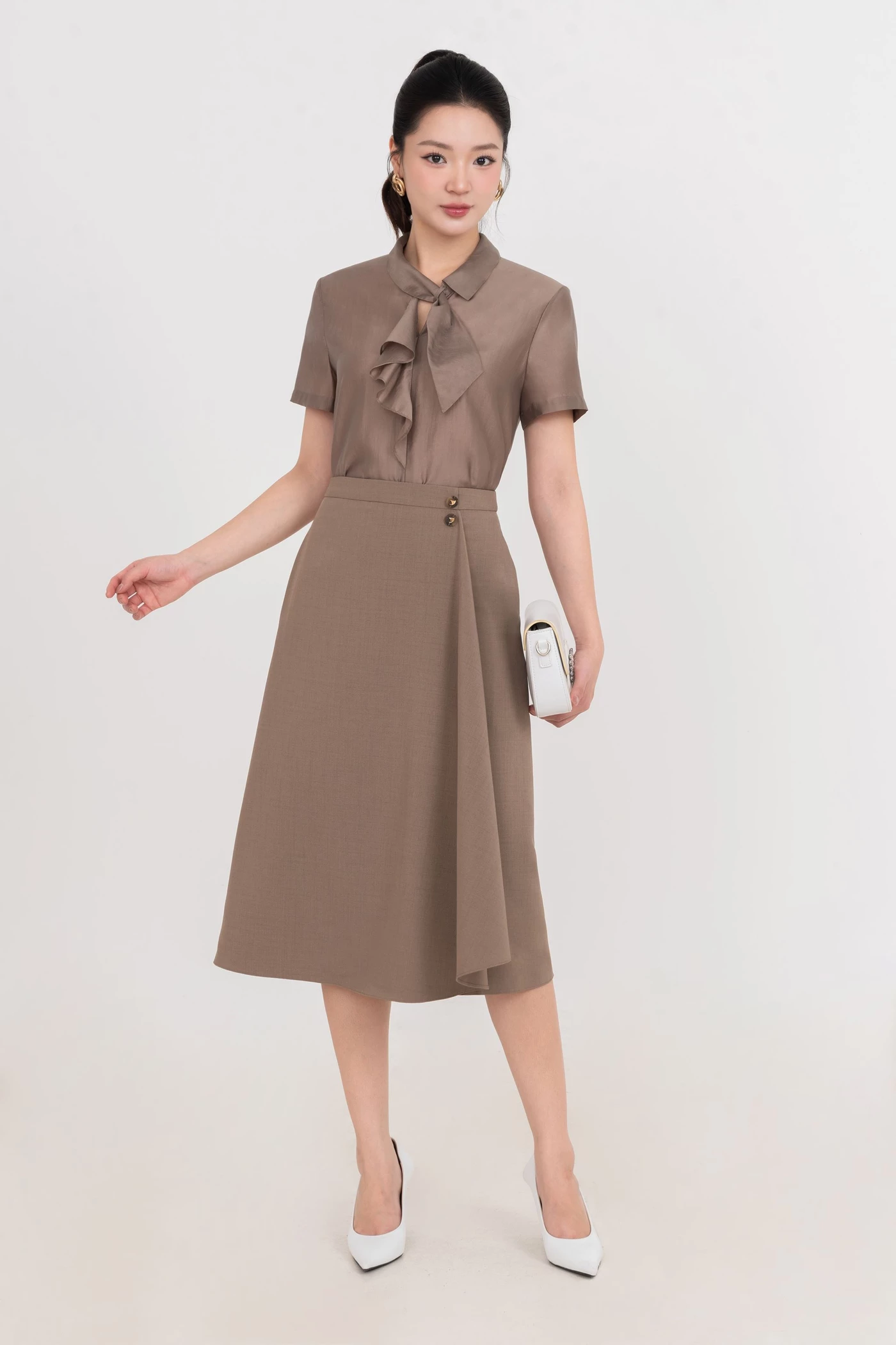 Áo sơ mi cổ nơ Nâu Tây