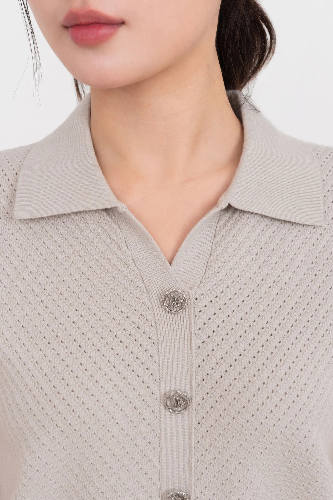 Áo len sợi đan chéo