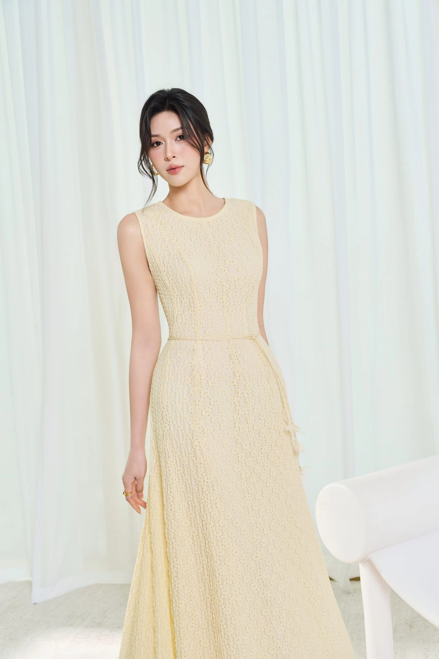 Đầm thun ren Golden Lace