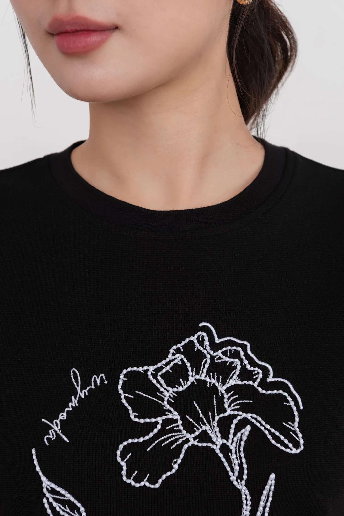 Bloom Softly Tee - Áo thun cotton