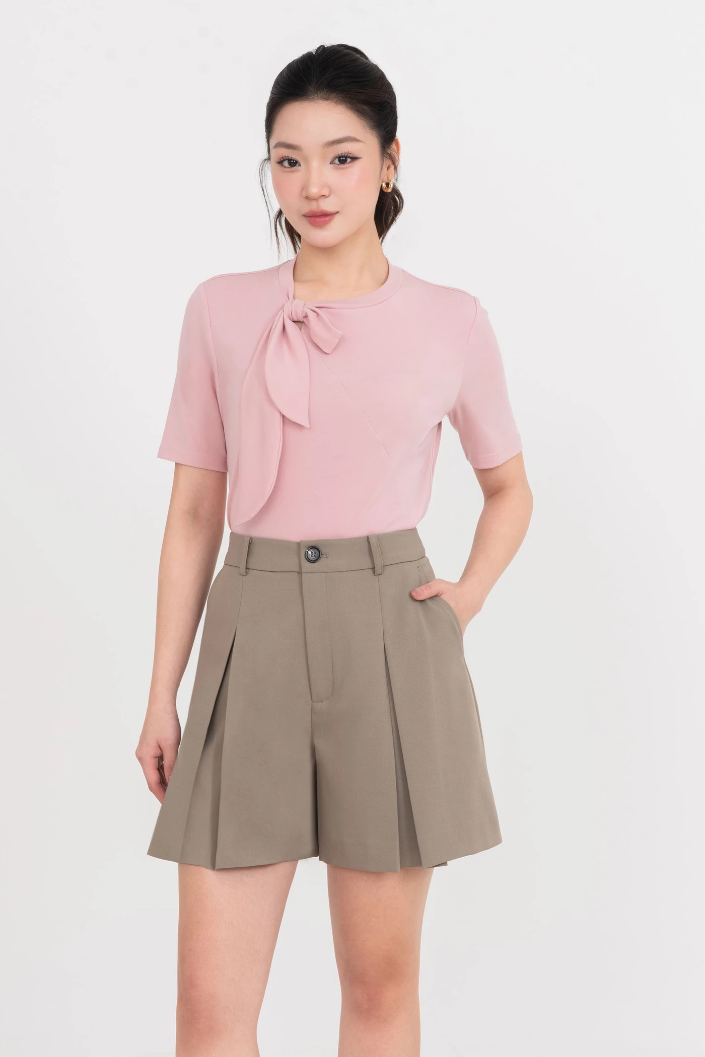 Quần shorts ống suông