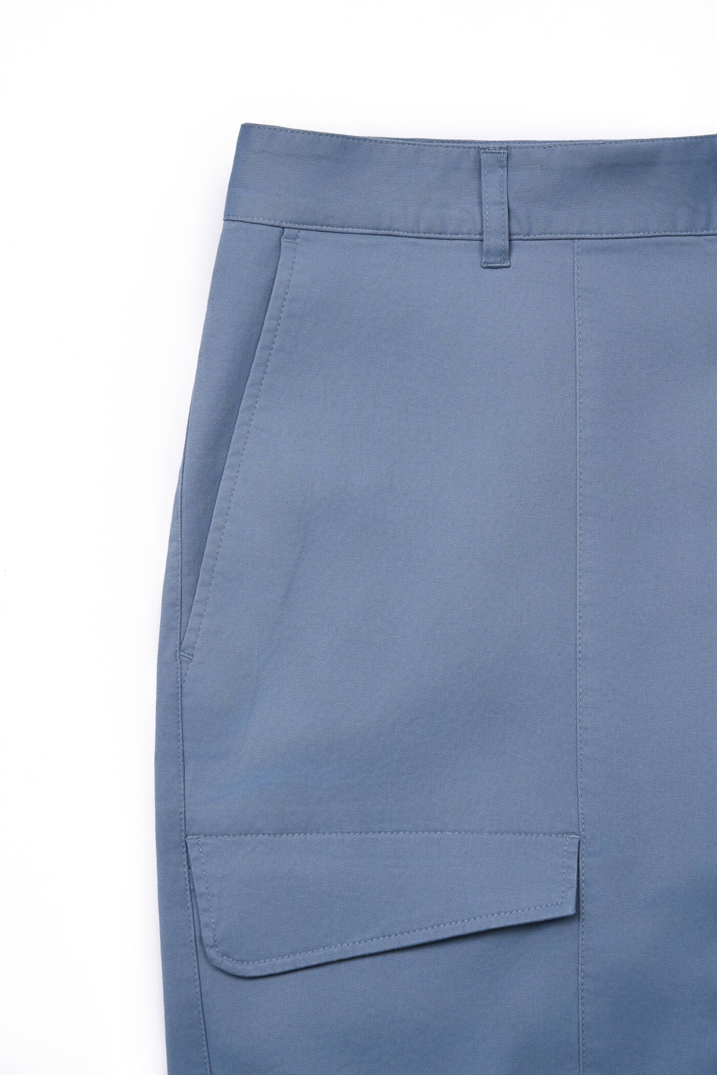 Quần shorts Khaki