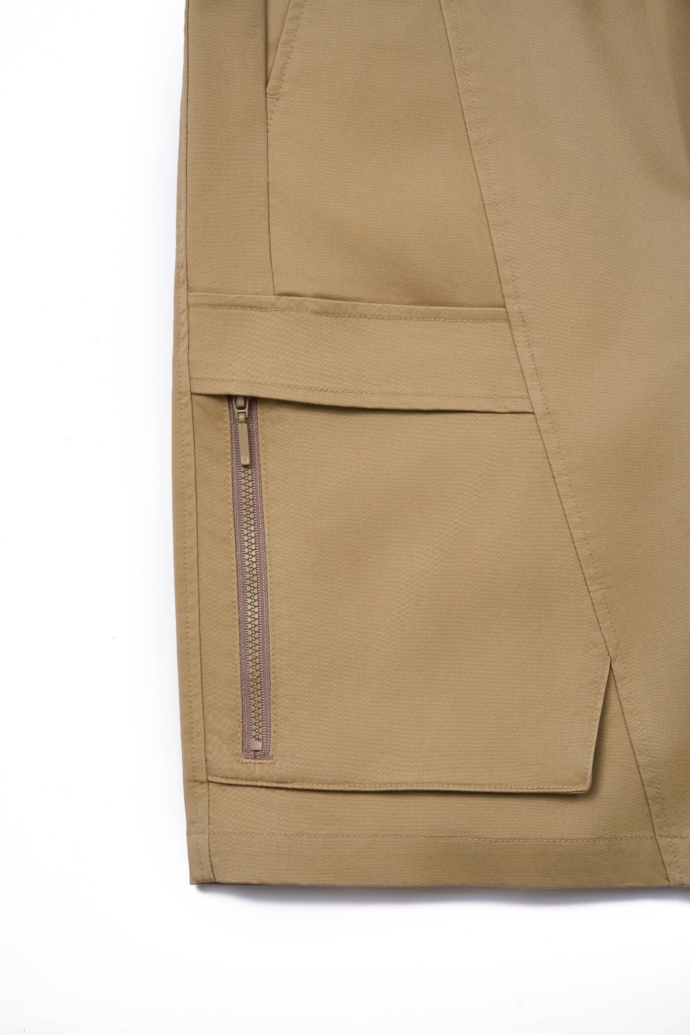 Quần shorts Easy Khaki